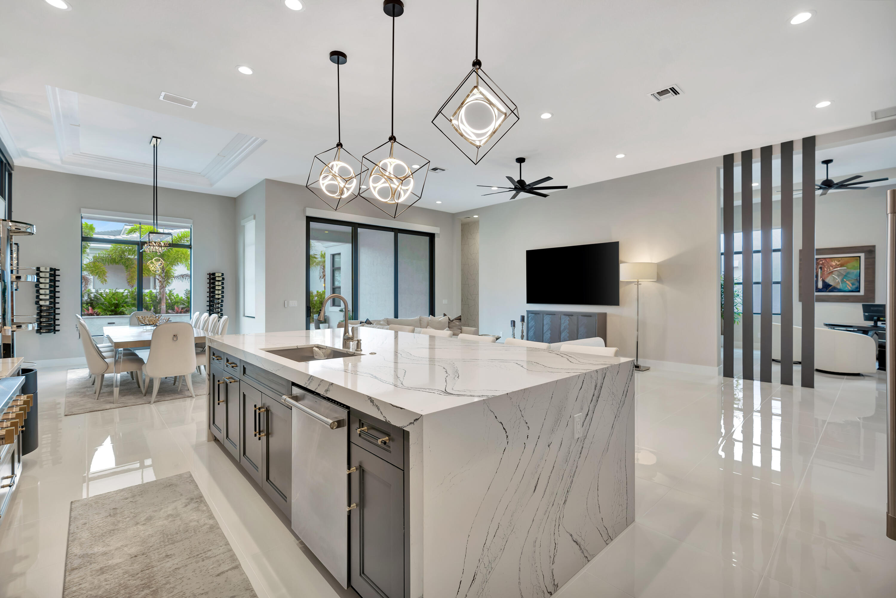 13186 Faberge Pl