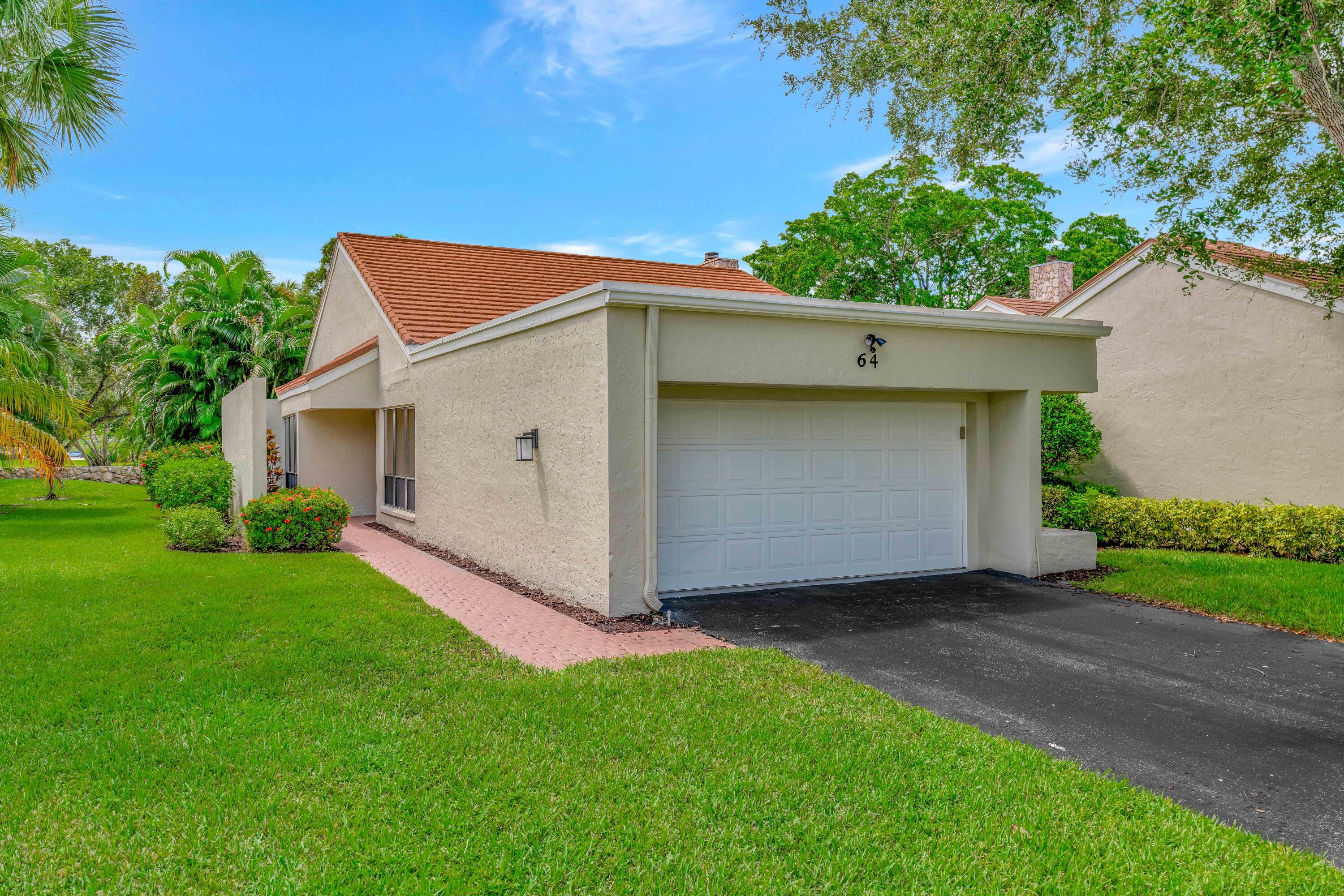 64 Balfour Rd