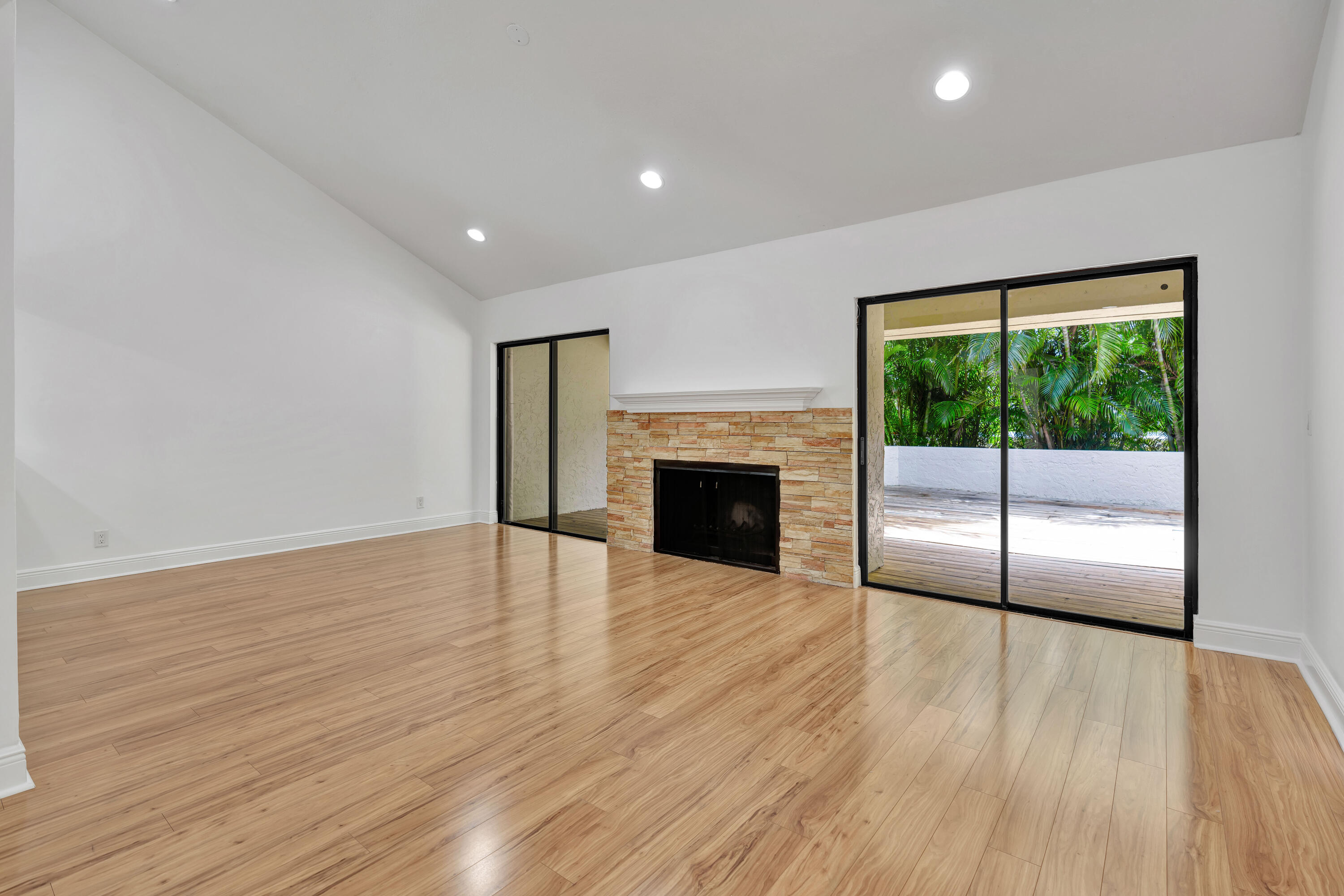 64 Balfour Rd