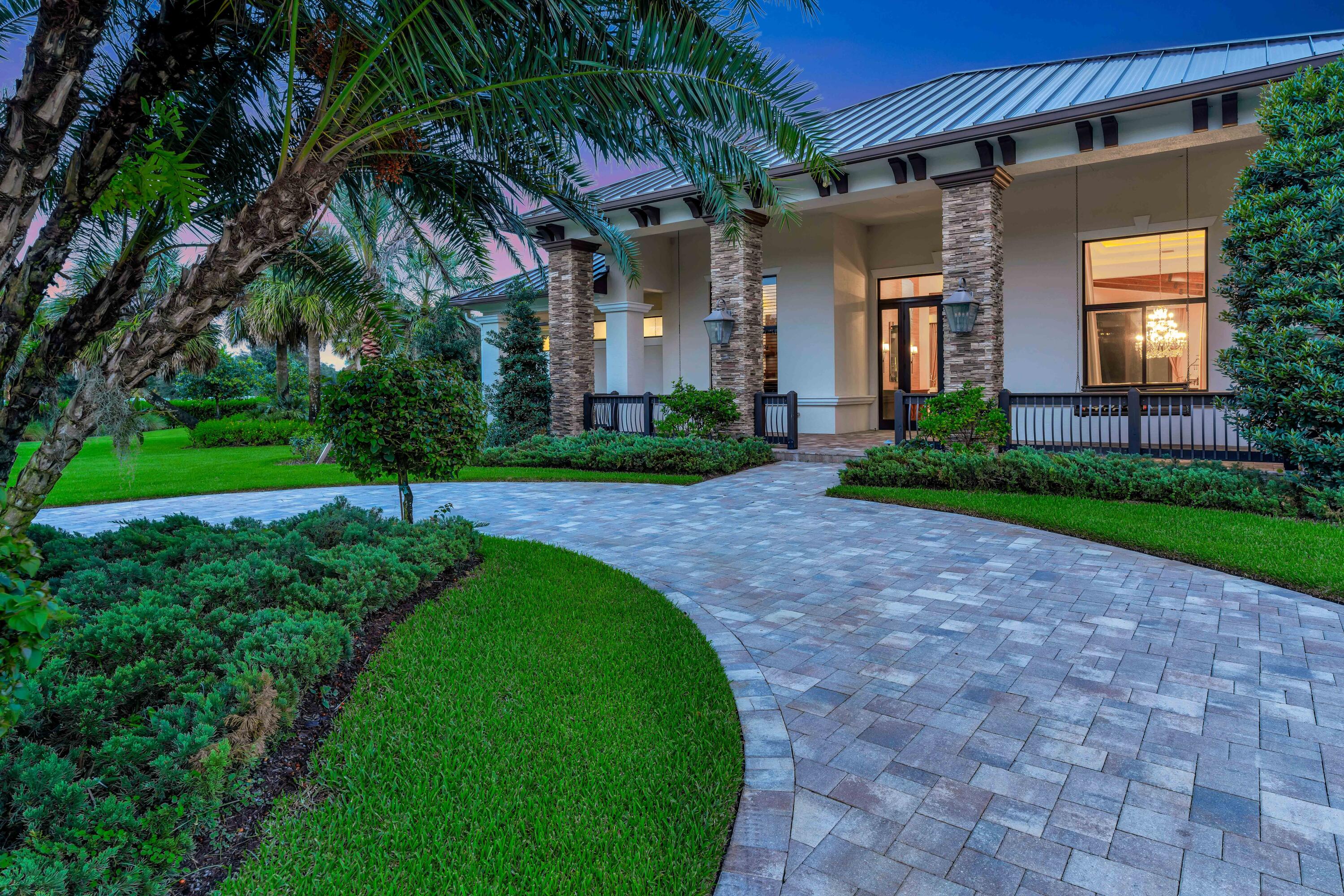2098 SW Trailside Path