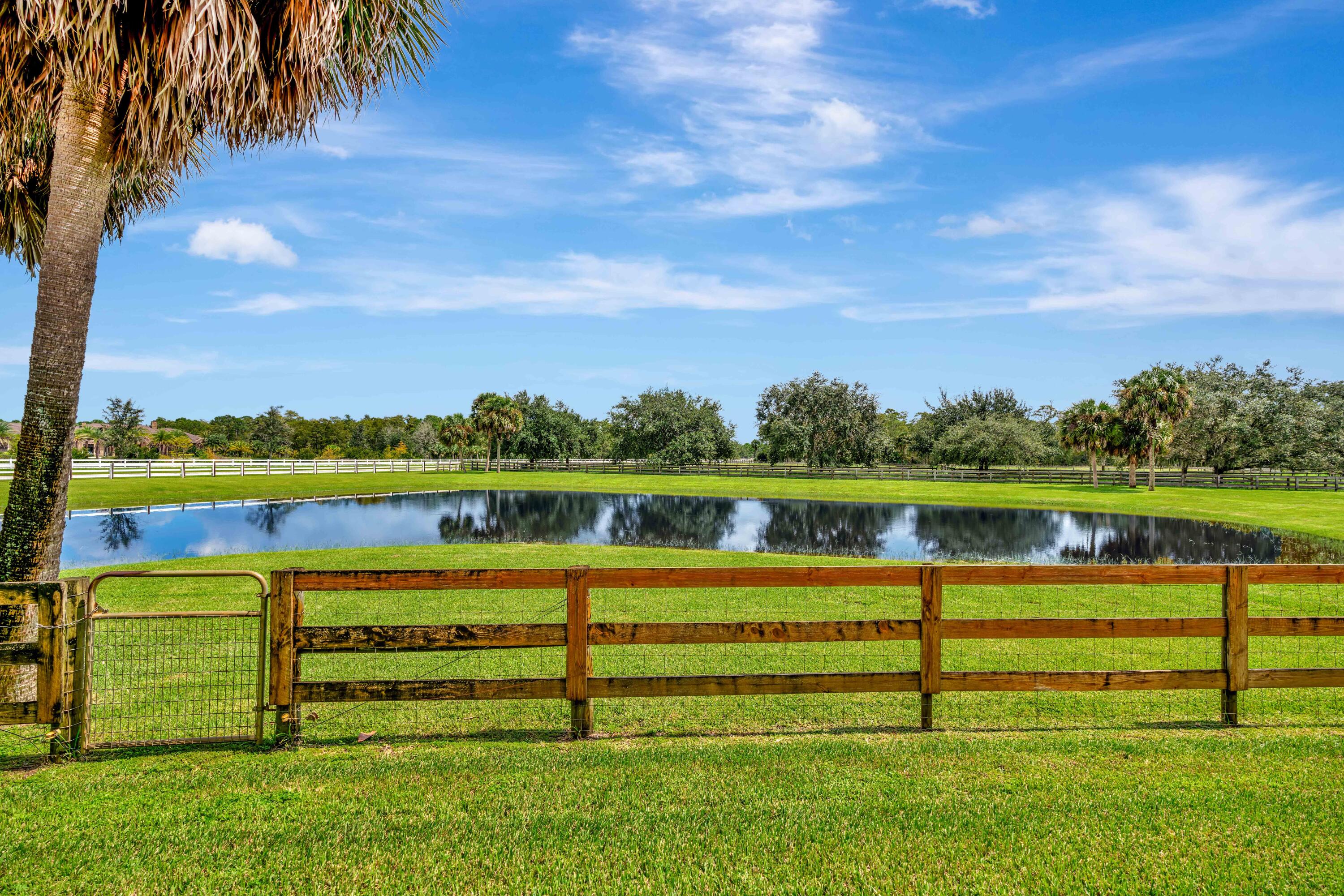 2098 SW Trailside Path
