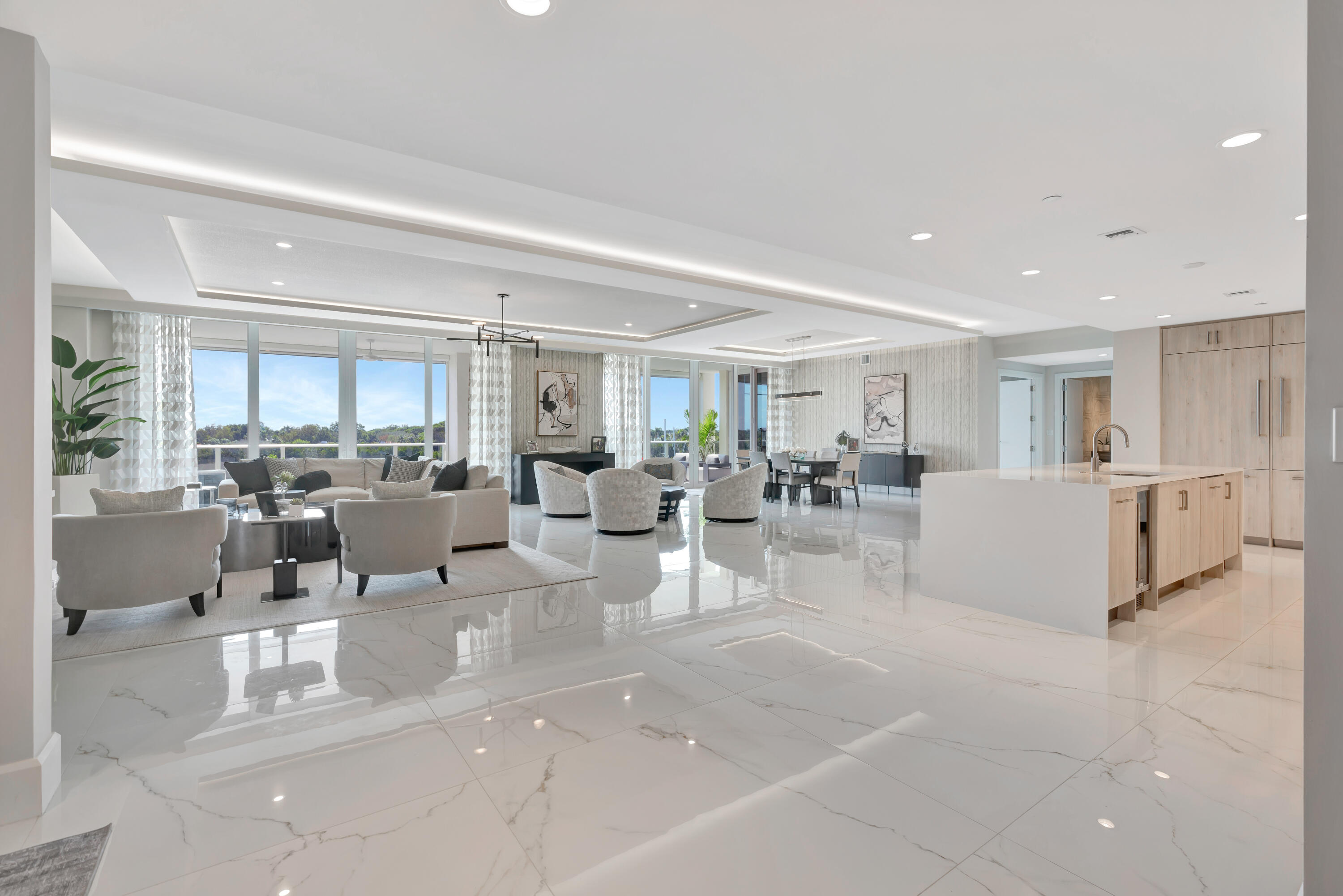 2720 Donald Ross Road 505