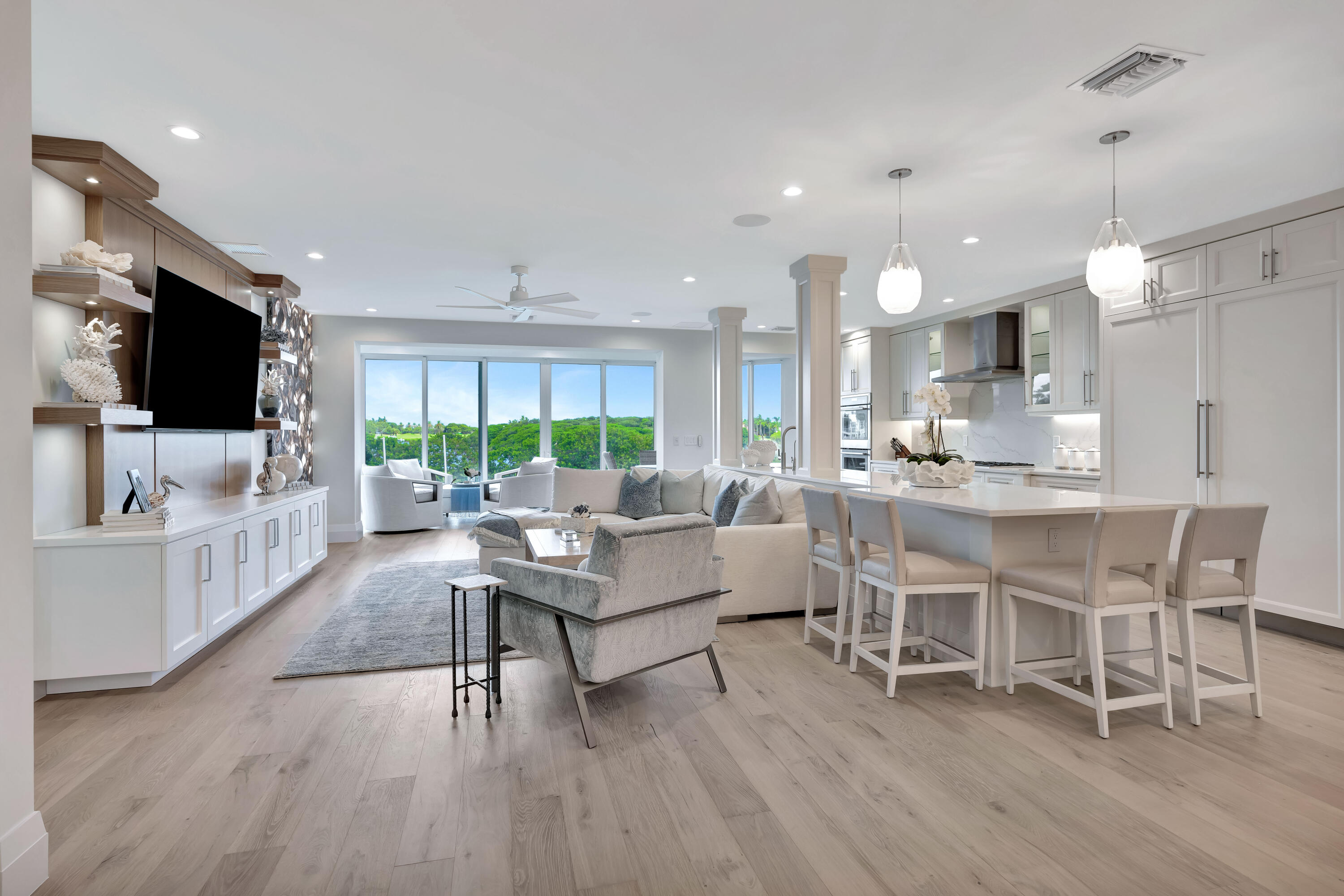 260 Eagle Dr