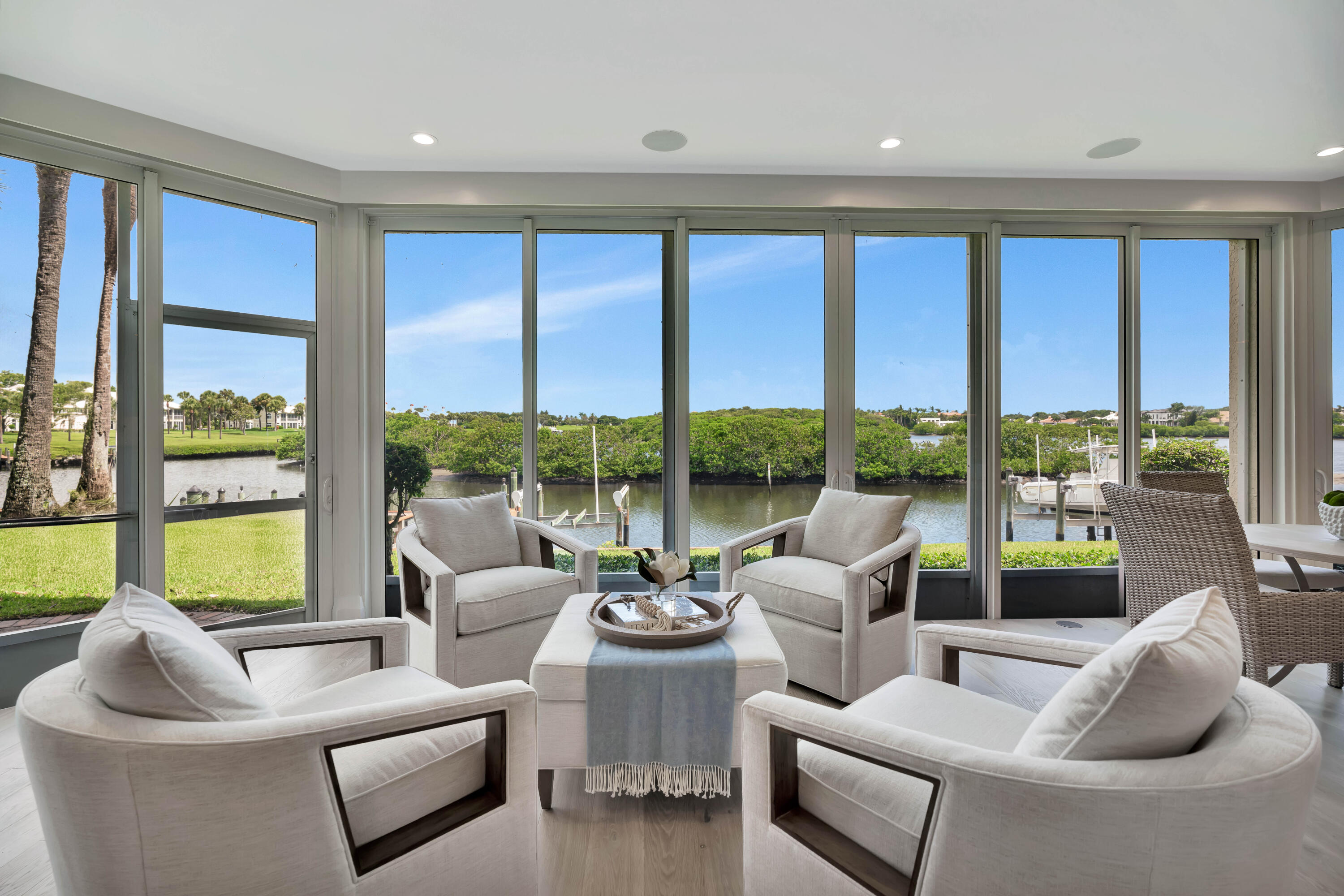 260 Eagle Dr