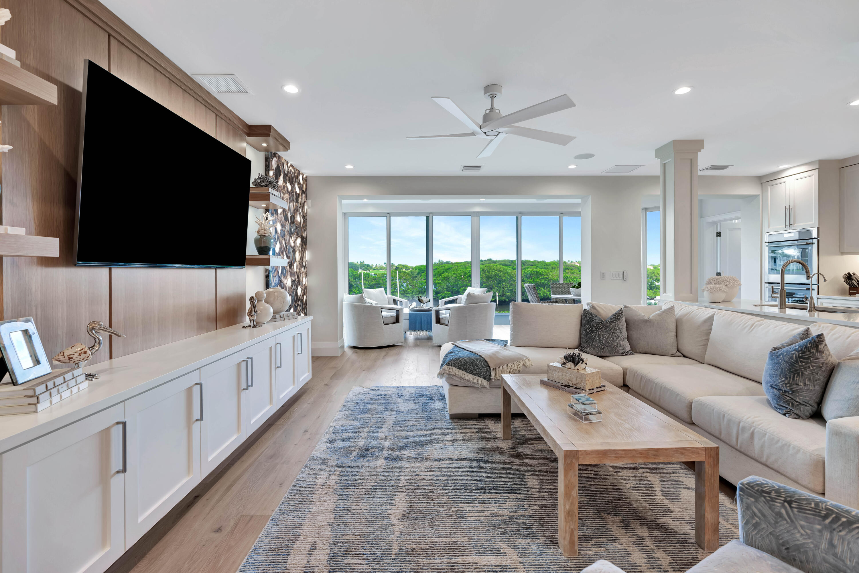 260 Eagle Dr