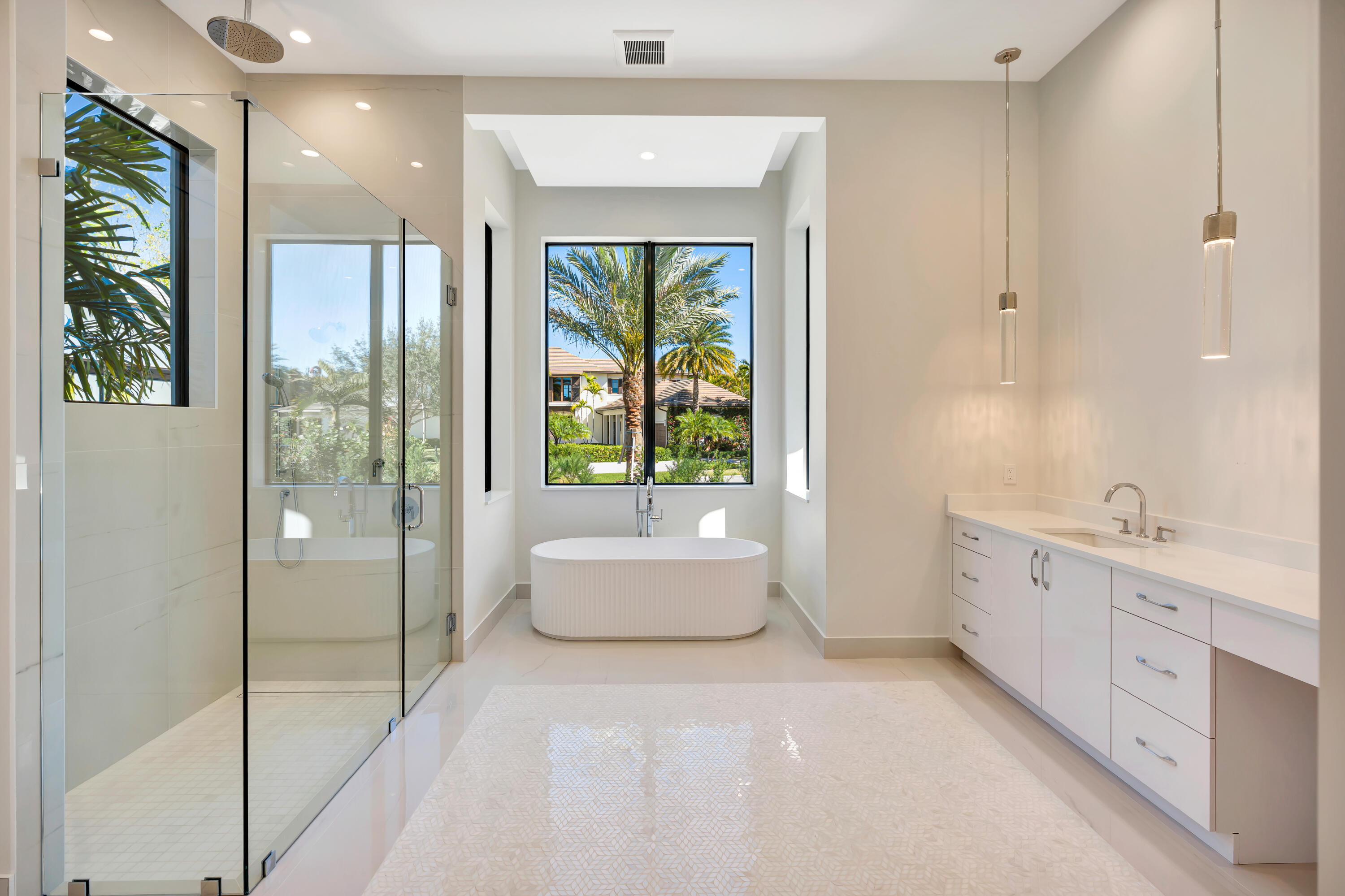 112 Regatta Dr