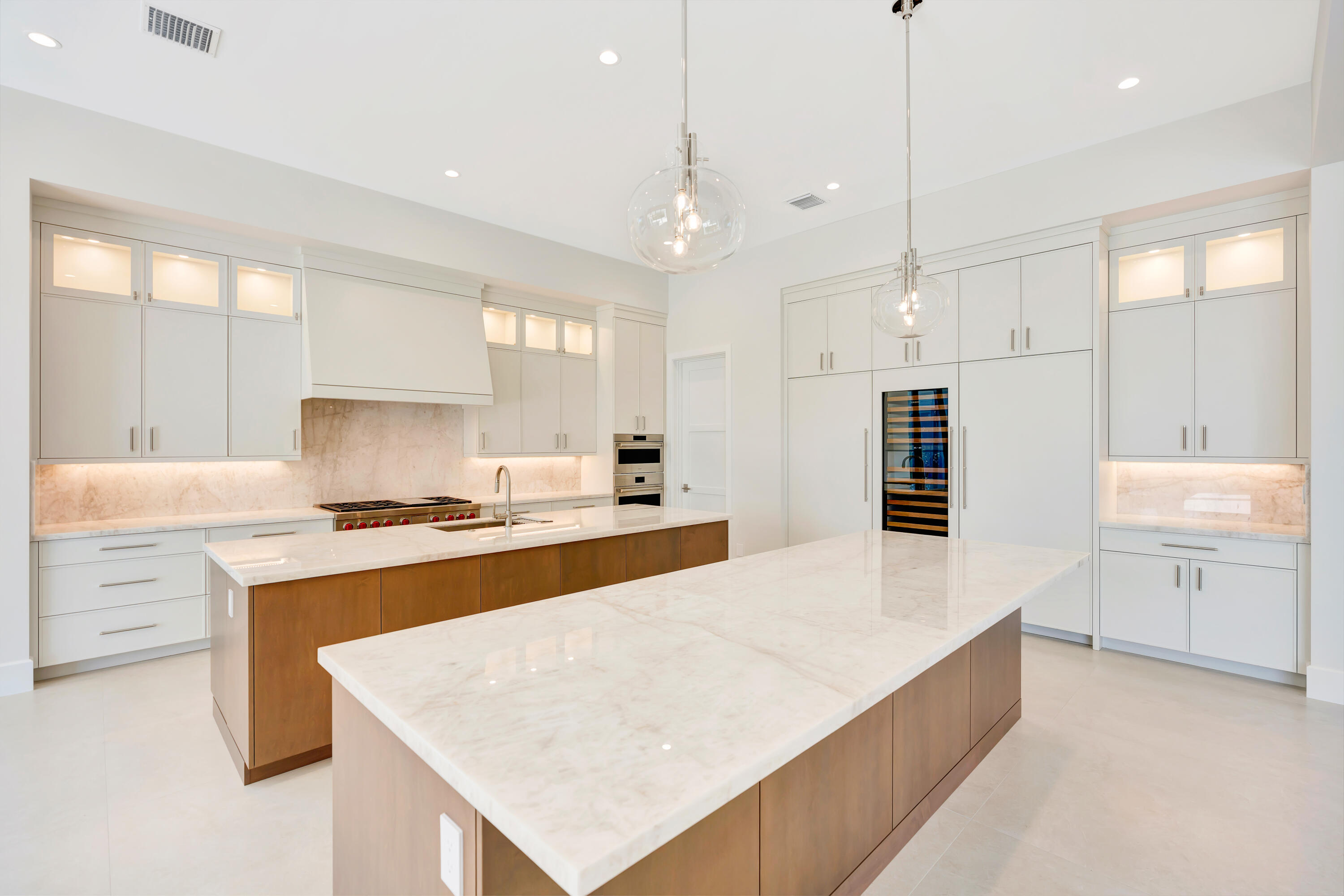 112 Regatta Dr