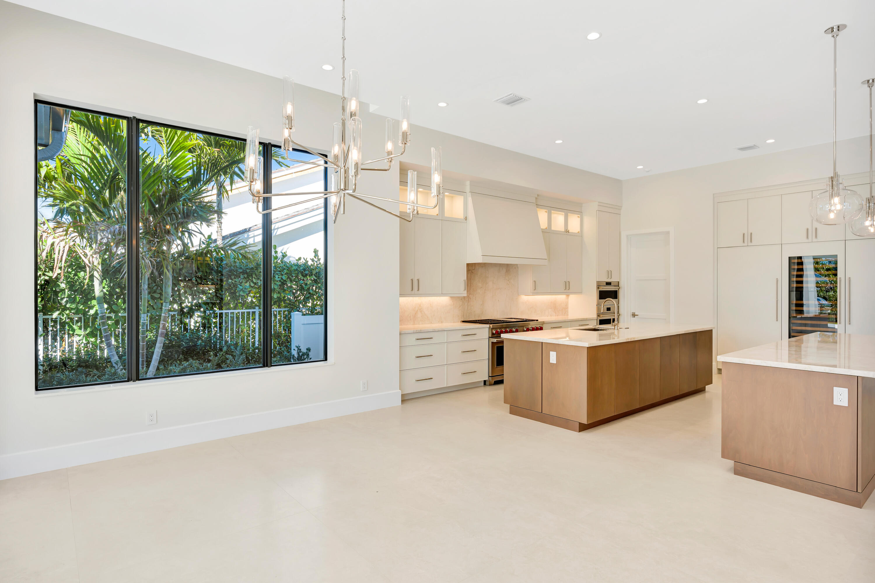 112 Regatta Dr