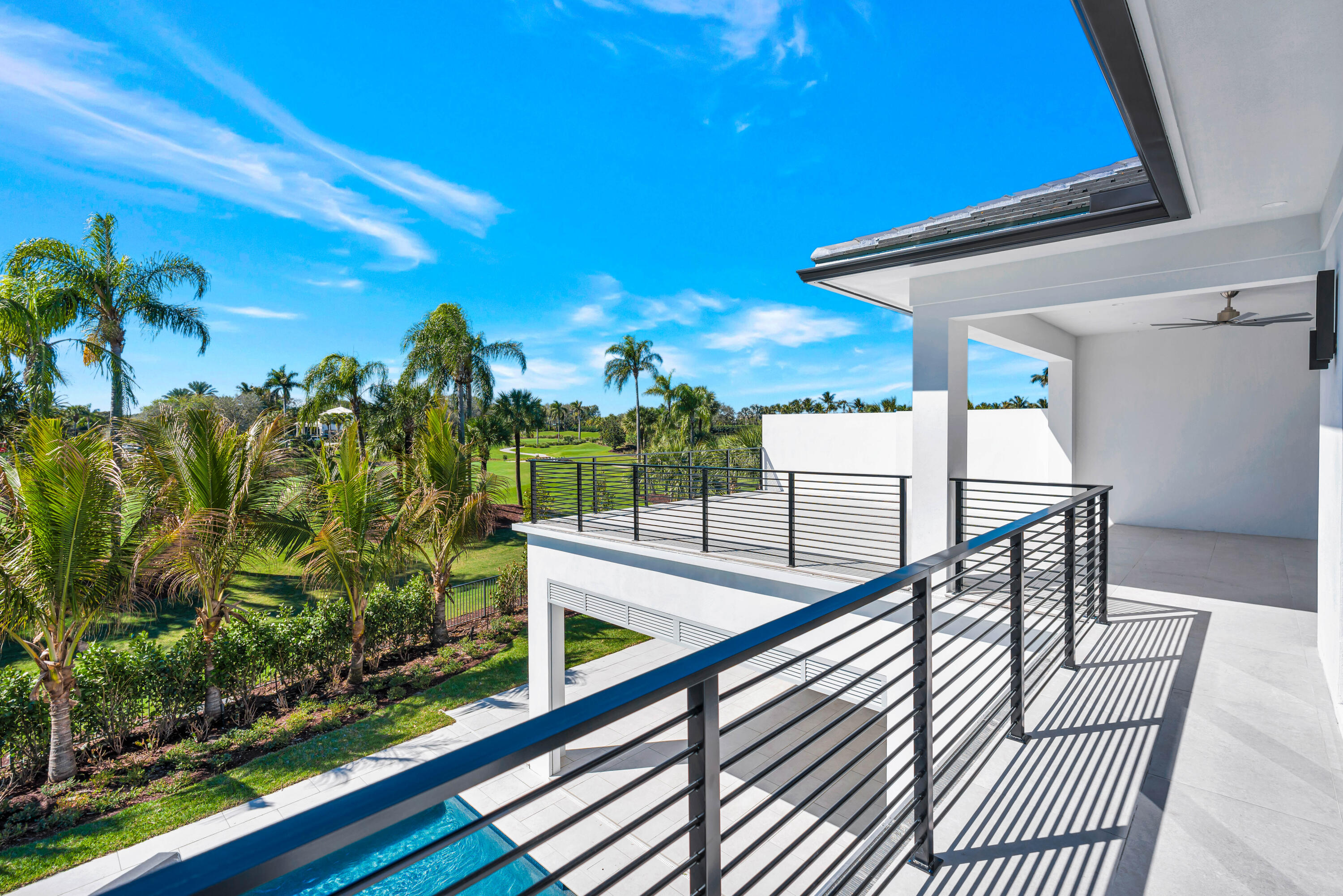 112 Regatta Dr