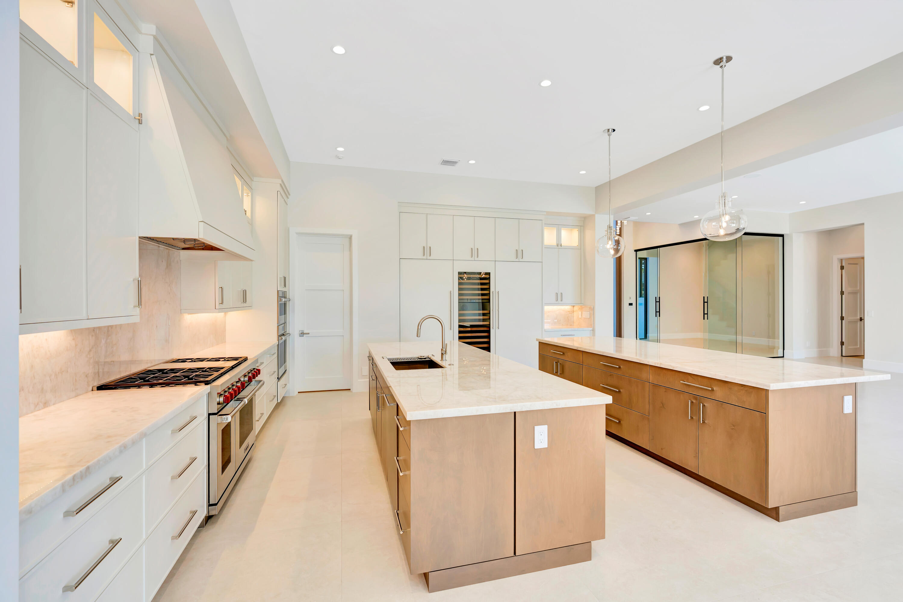 112 Regatta Dr