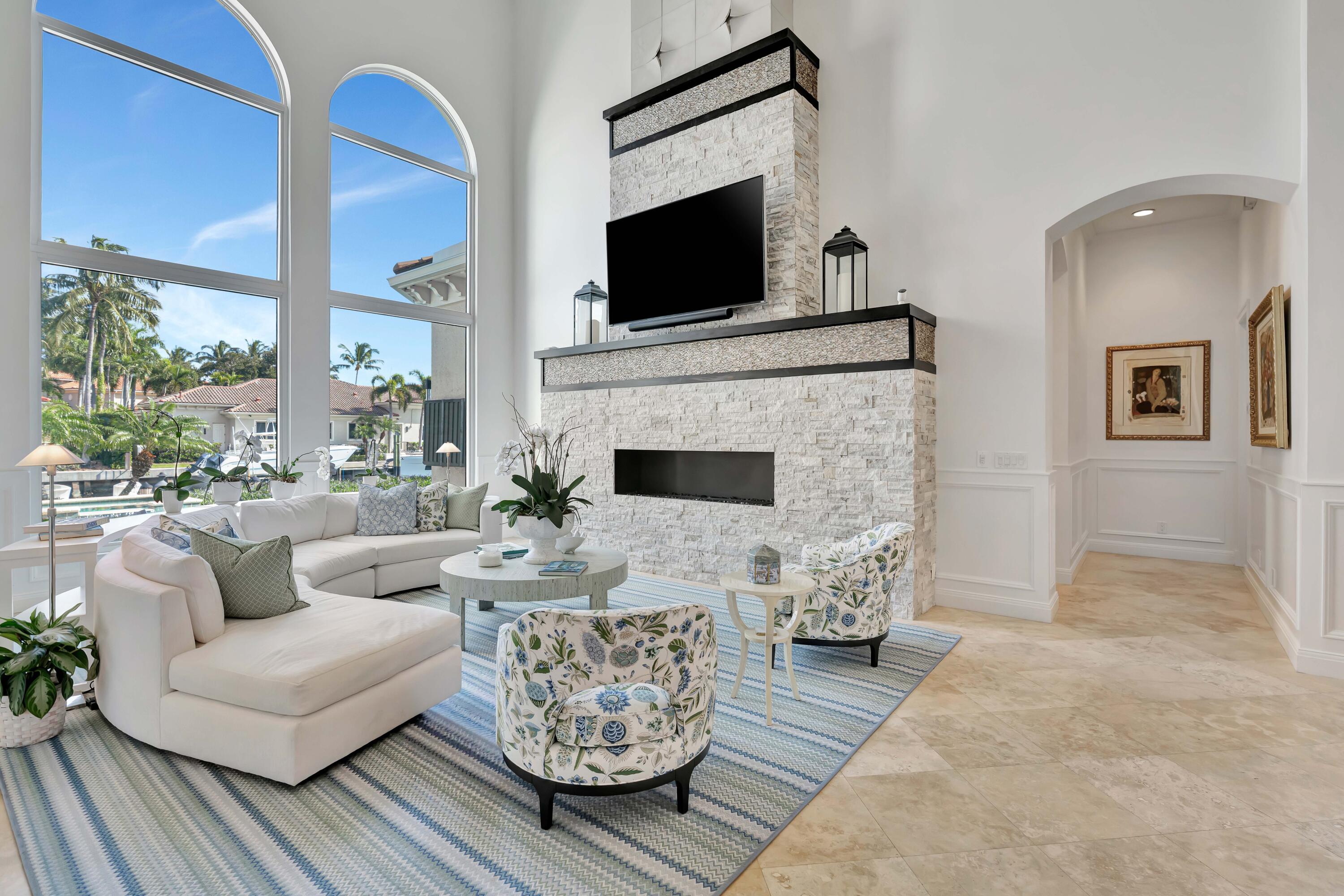 736 Harbour Isle Way