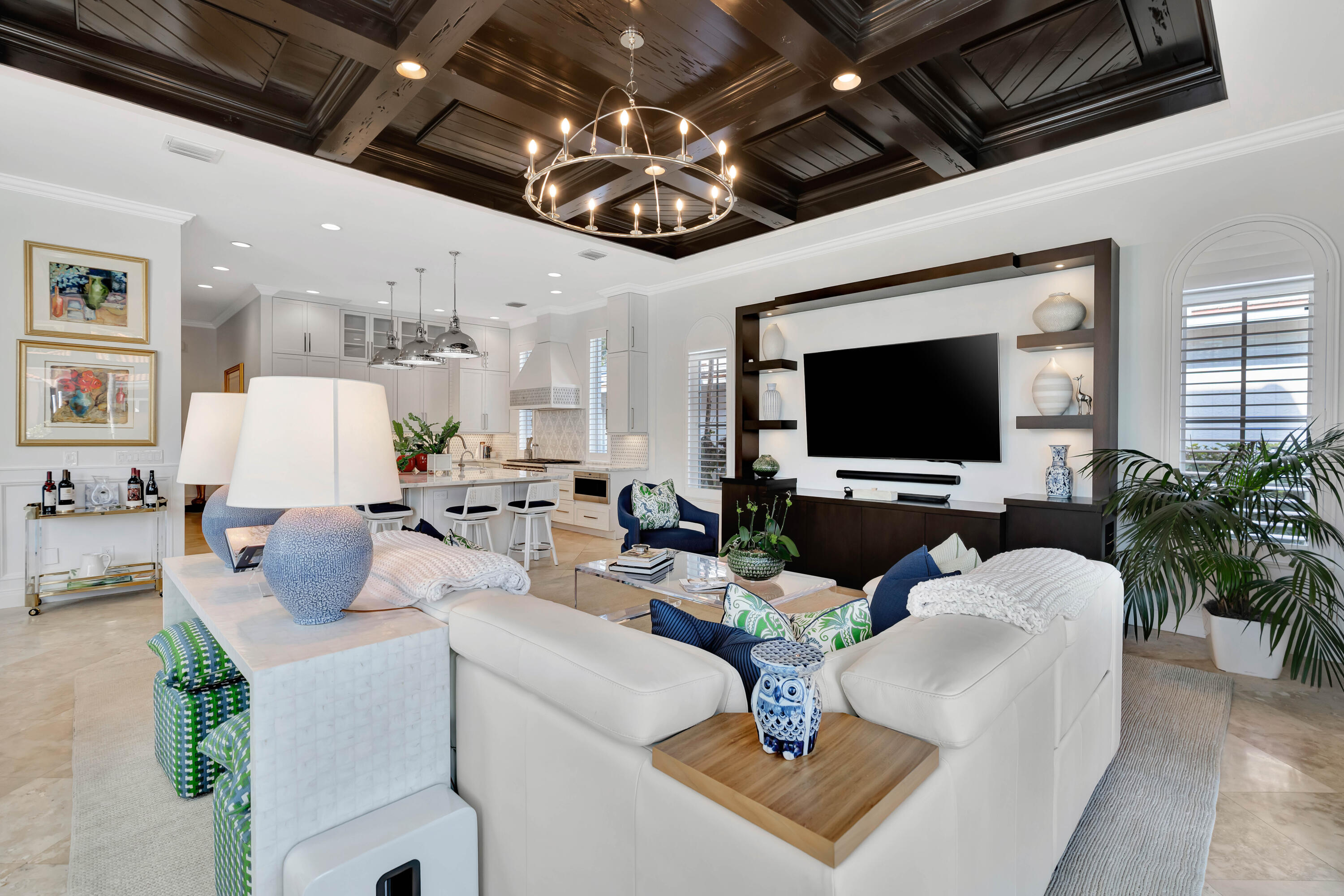 736 Harbour Isle Way