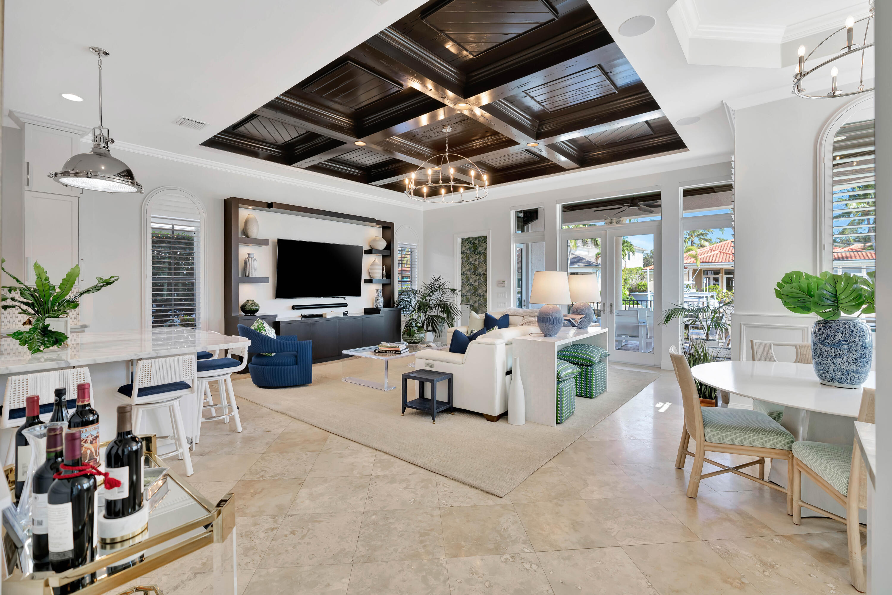 736 Harbour Isle Way