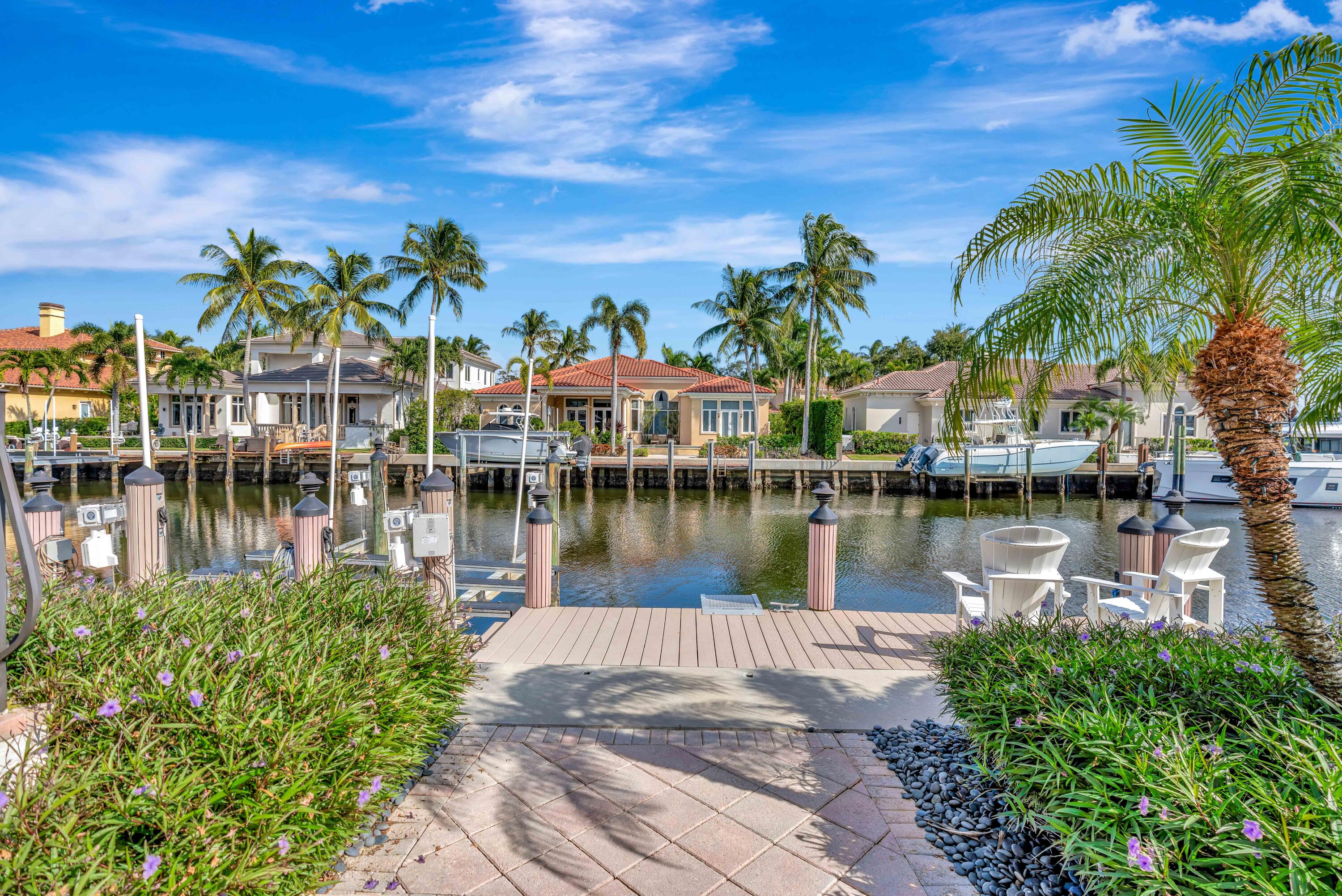 736 Harbour Isle Way