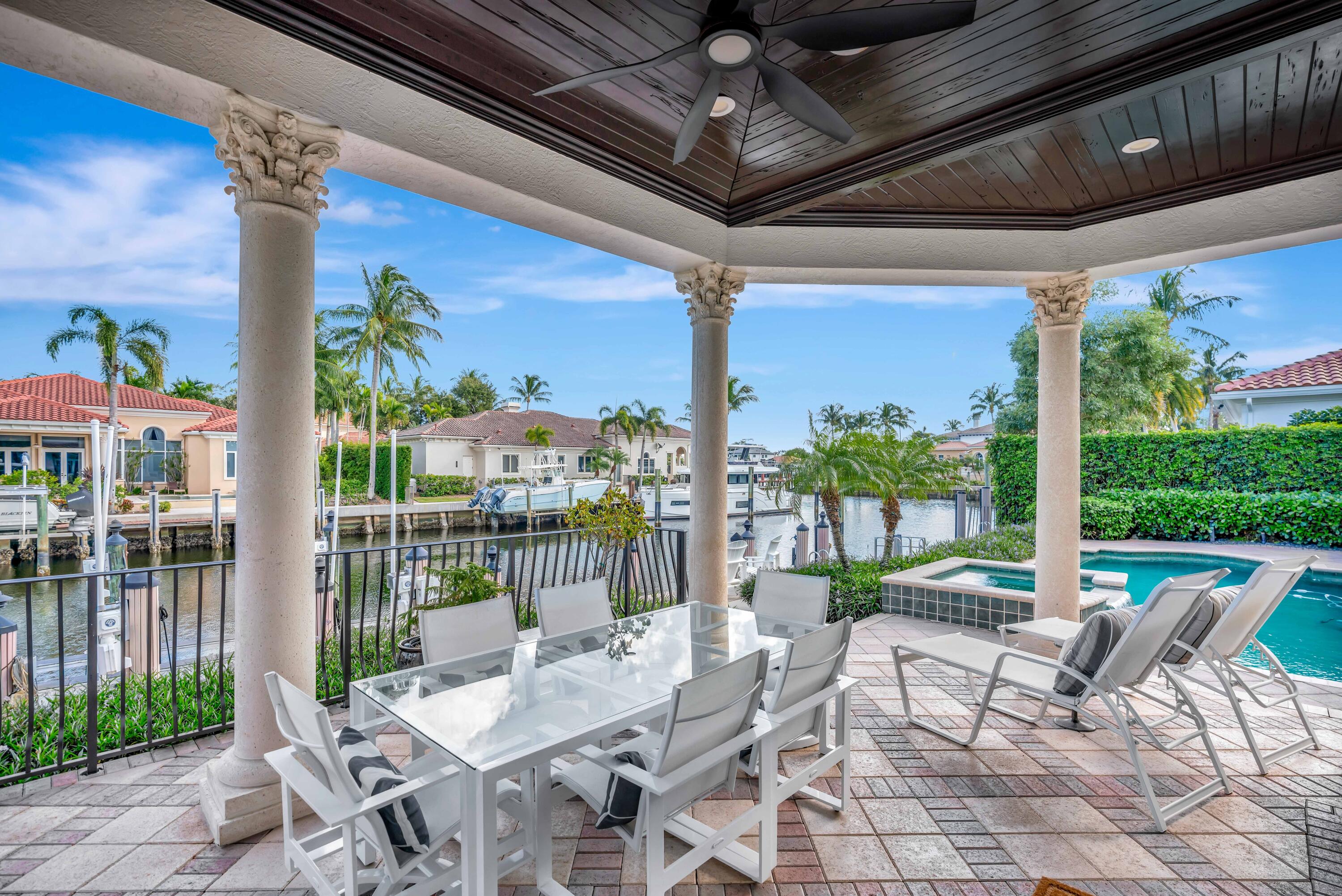 736 Harbour Isle Way