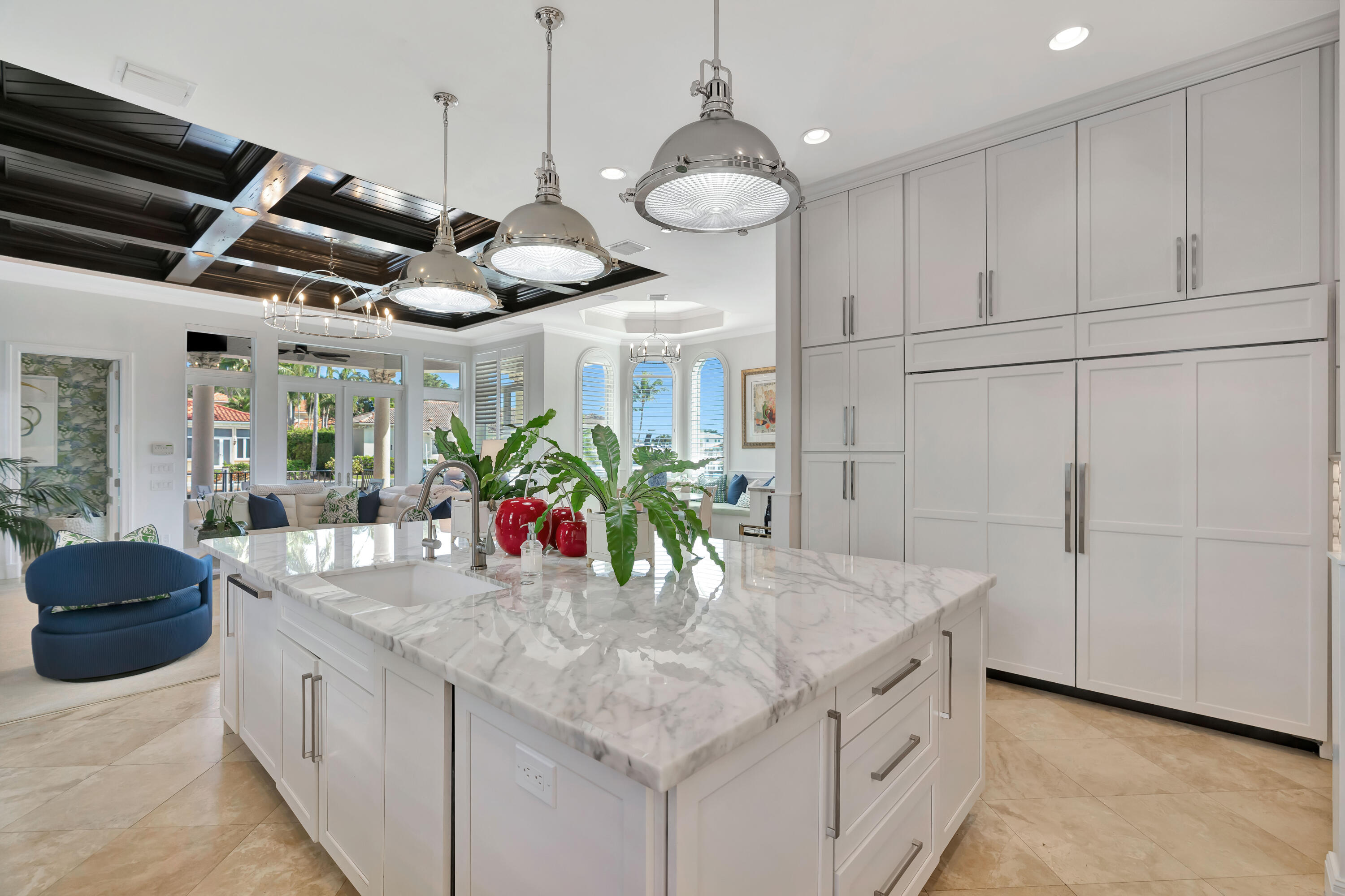 736 Harbour Isle Way