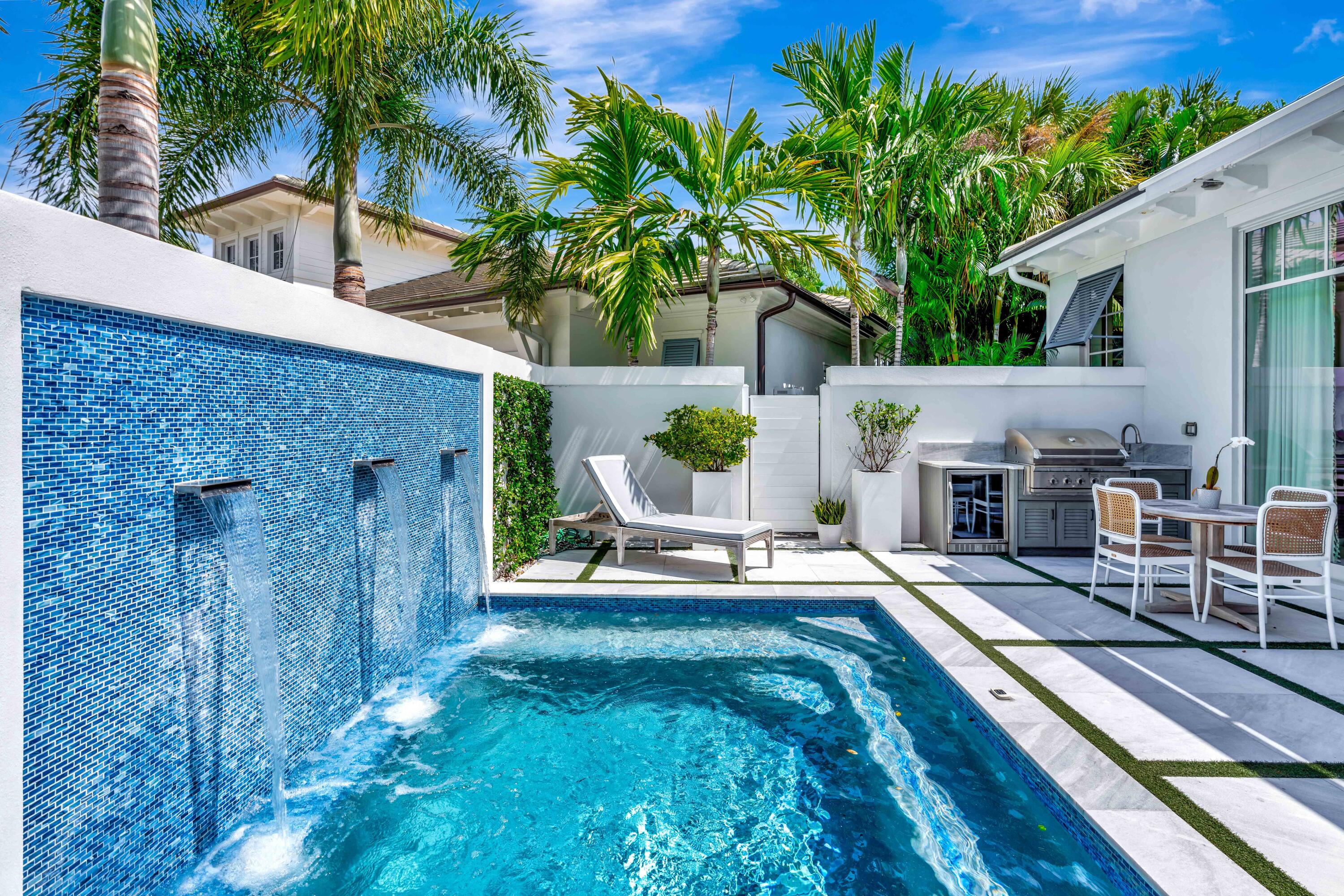 106 Micco Cir