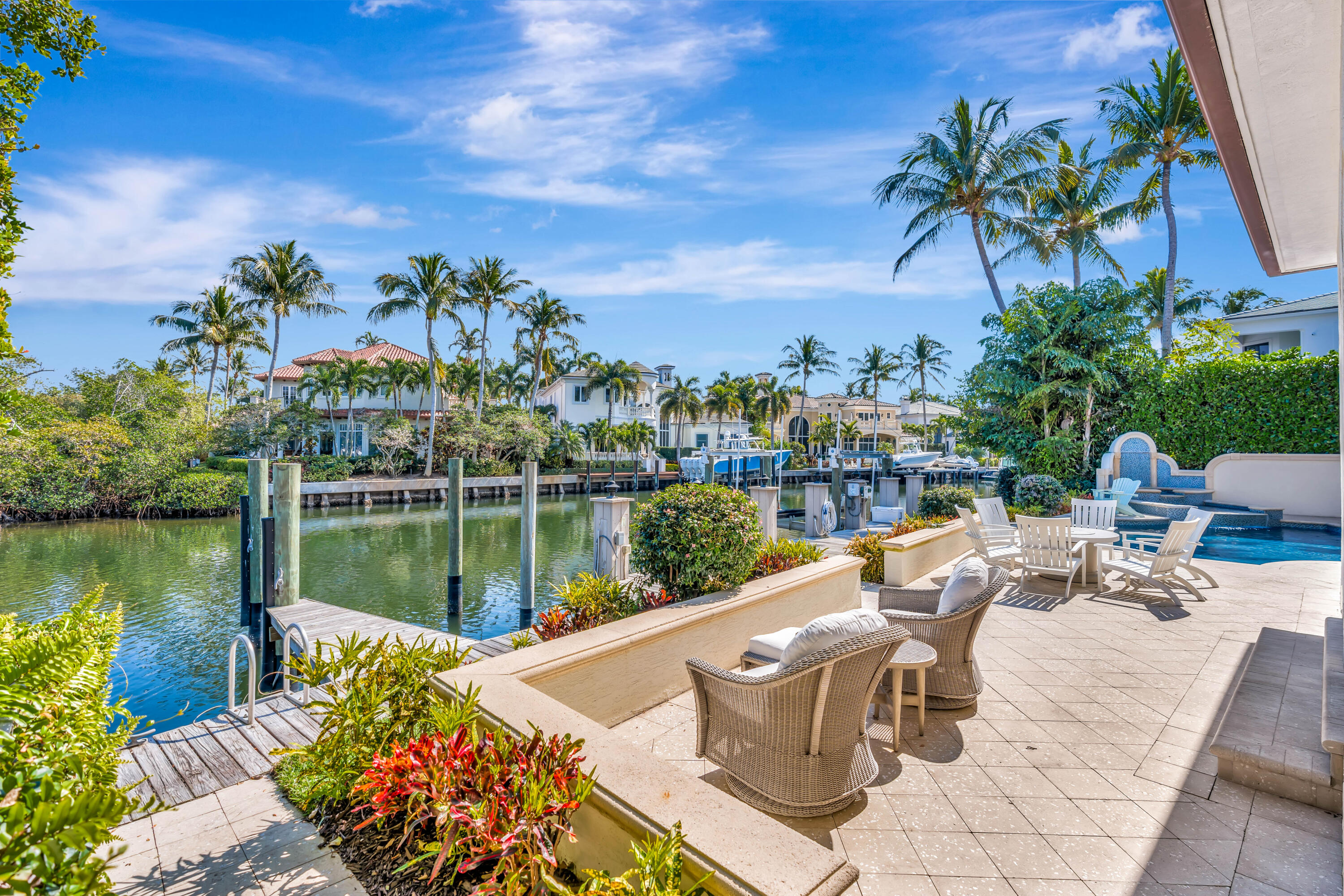 804 Harbour Isles Pl