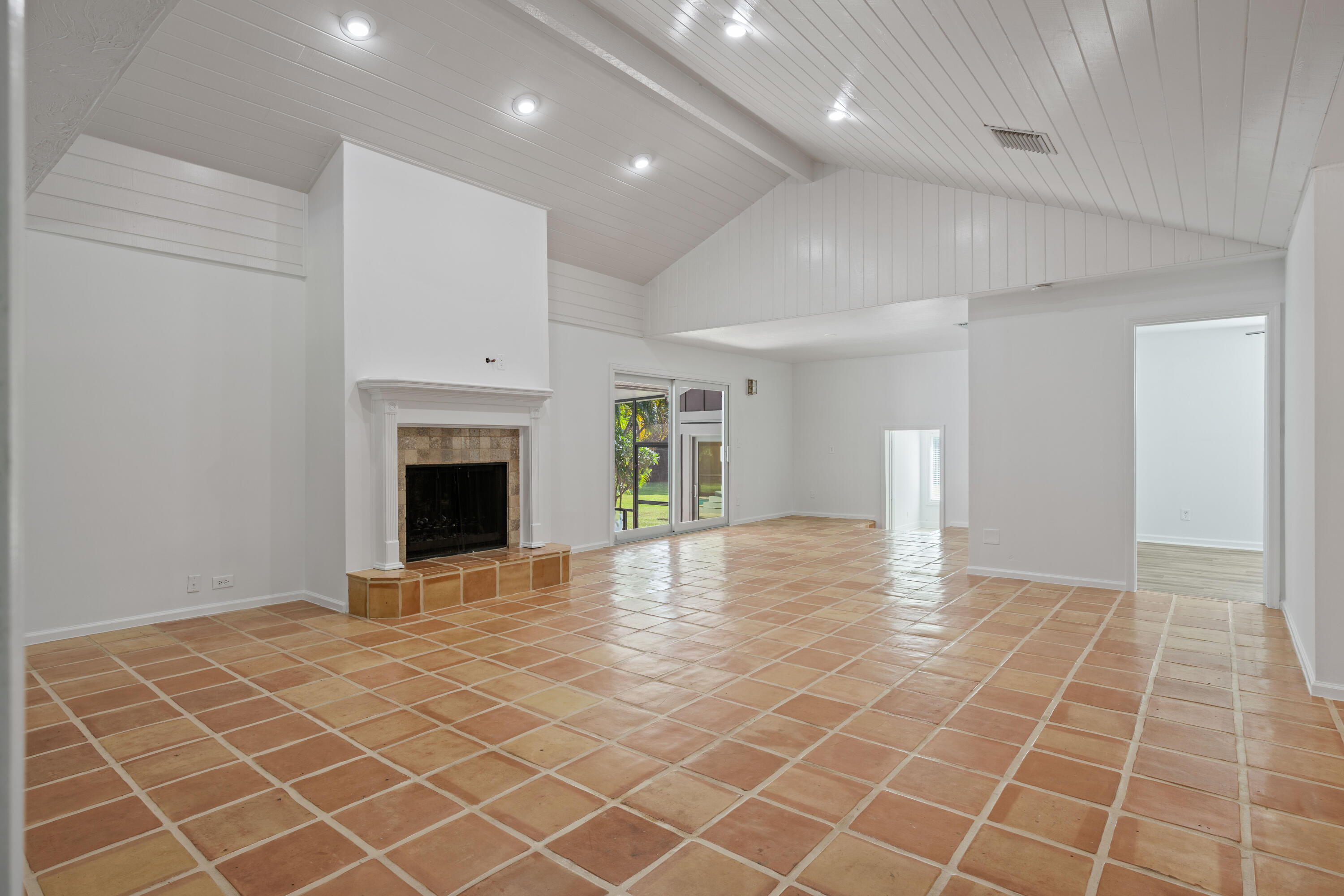 18716 126th Terrace N