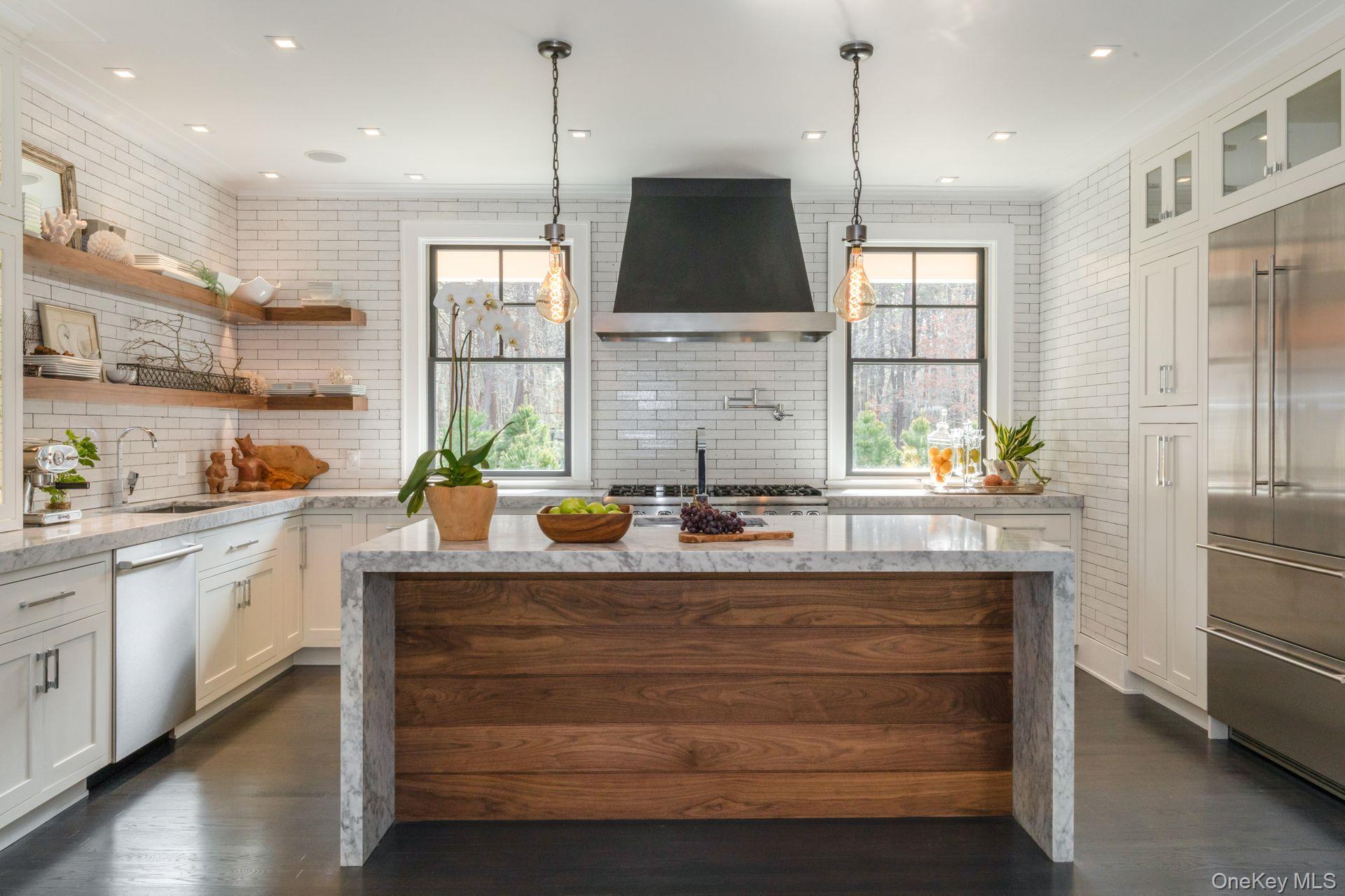 142 Six Pole Highway