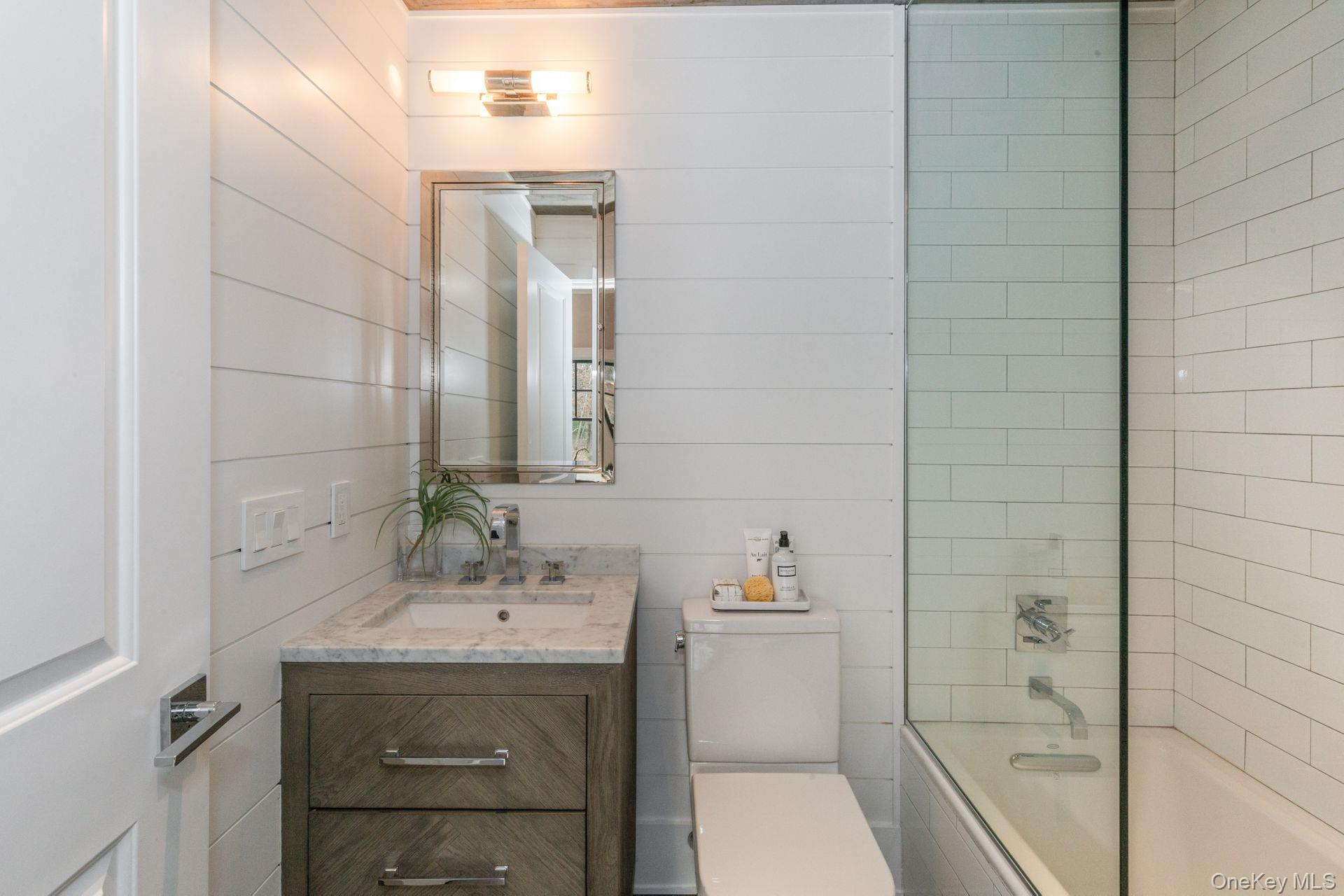 142 Six Pole Highway