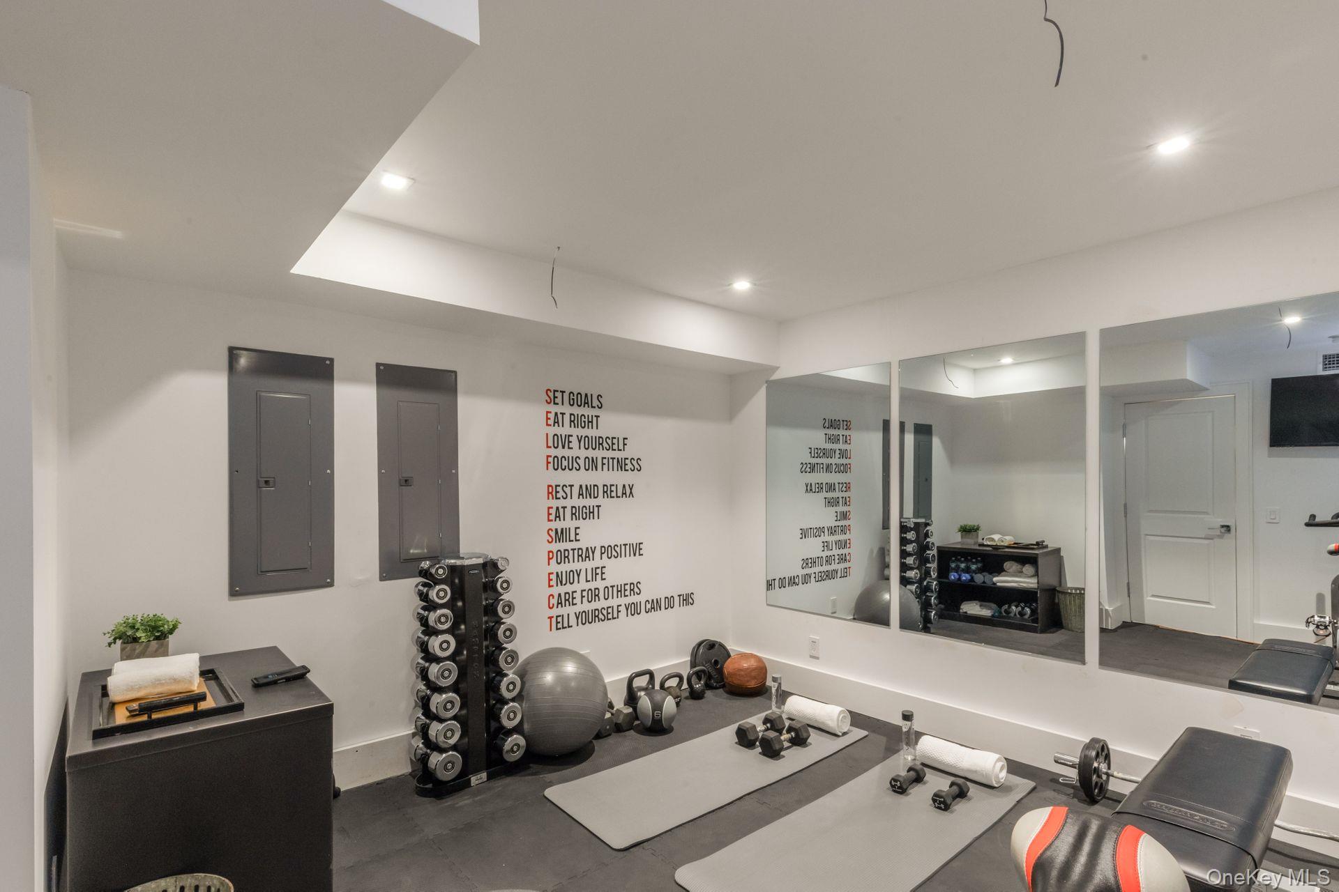 142 Six Pole Highway