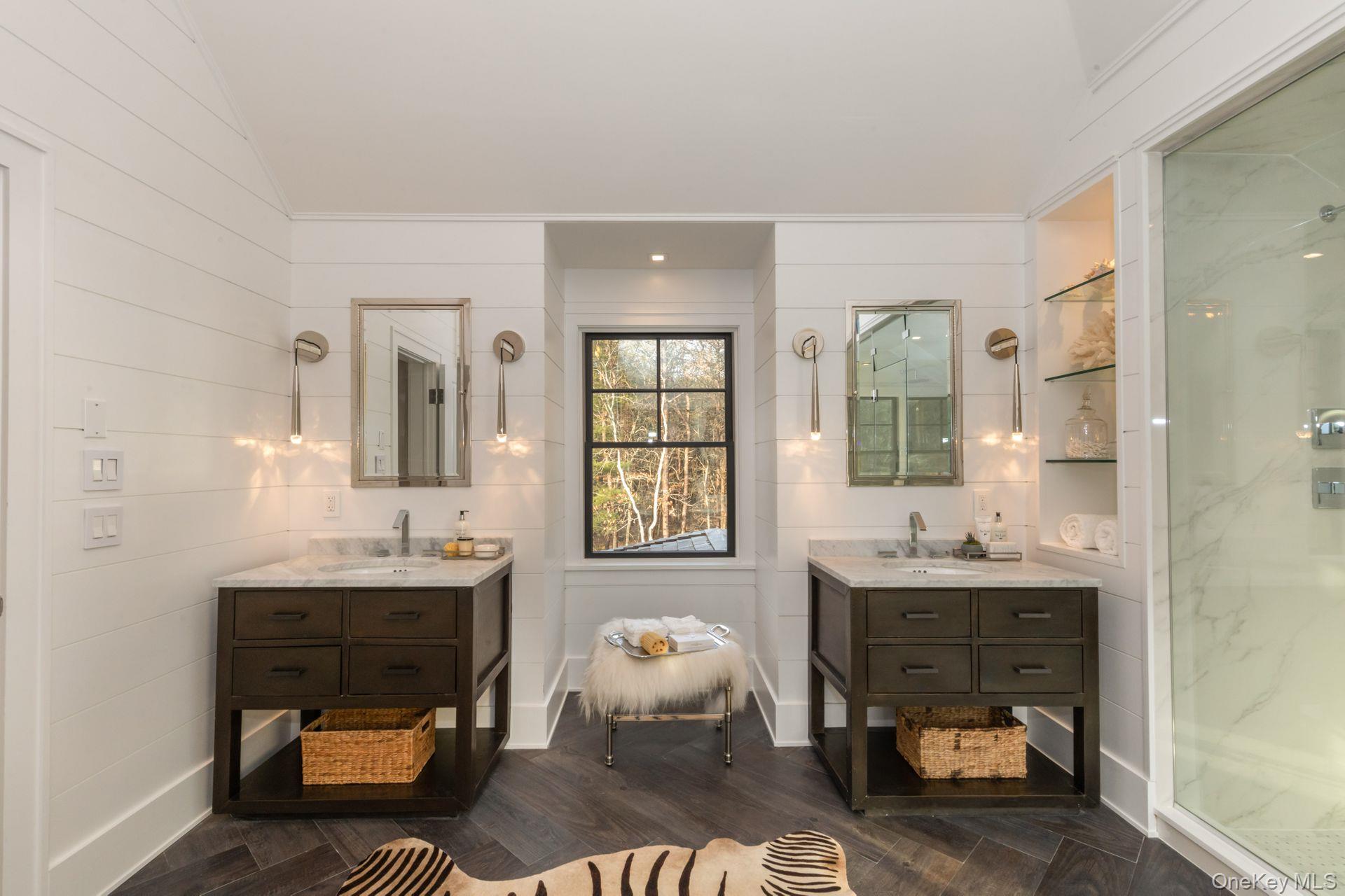 142 Six Pole Highway