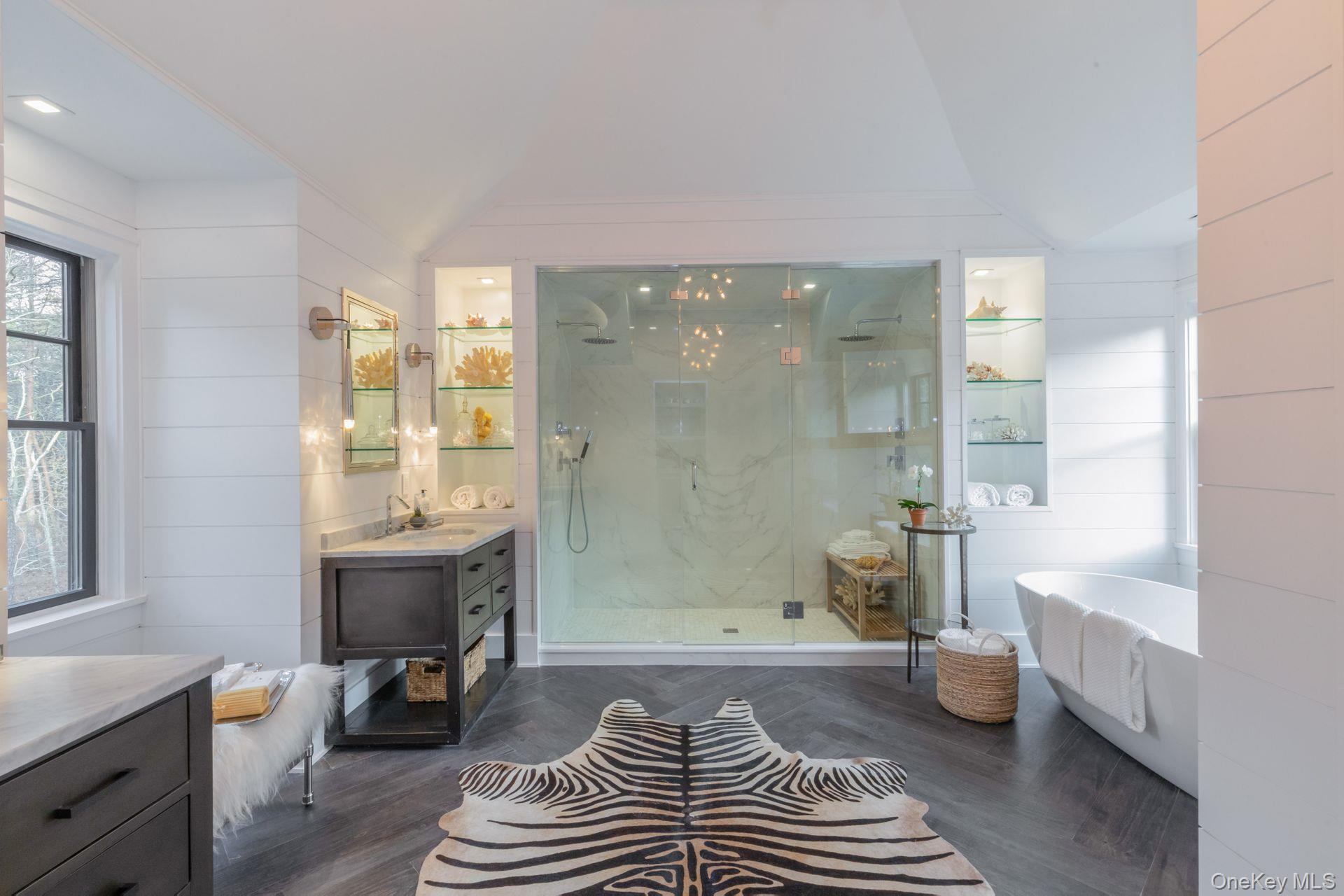 142 Six Pole Highway