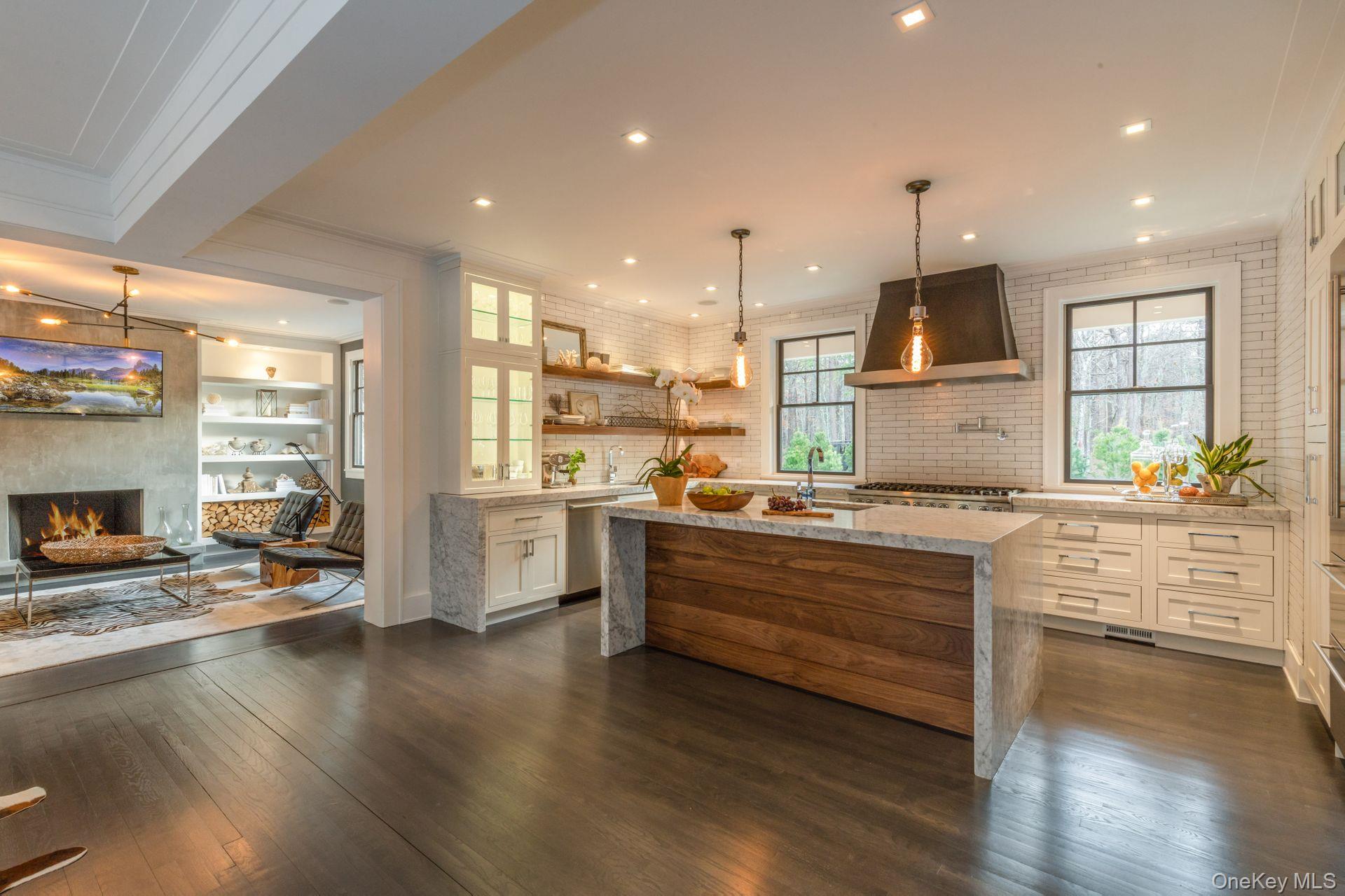 142 Six Pole Highway