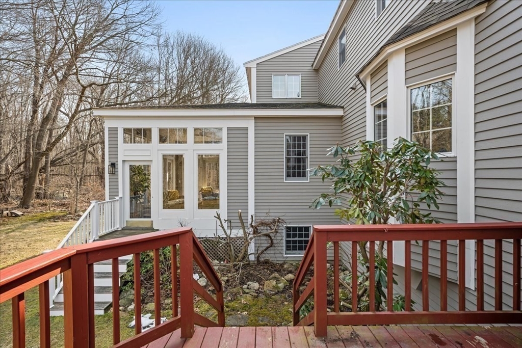 10 Eastbrook Farm Ln