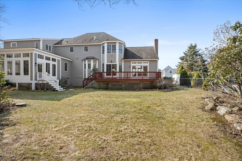 10 Eastbrook Farm Ln