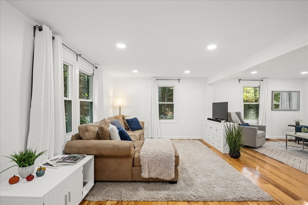 53 Breakneck Hill Road