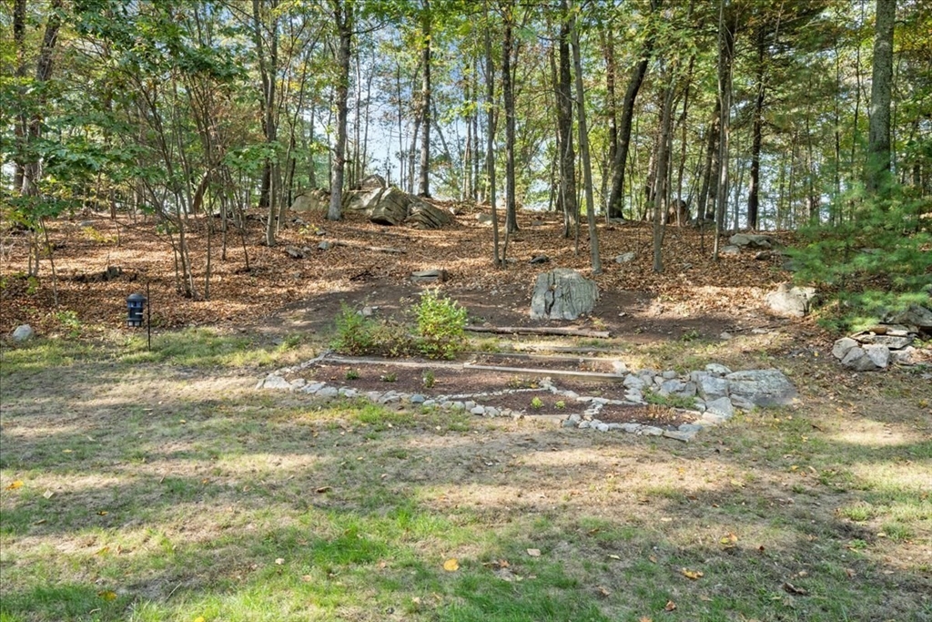 53 Breakneck Hill Road