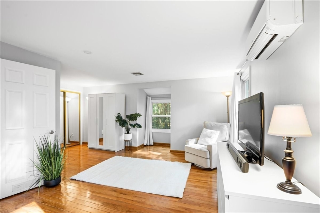 53 Breakneck Hill Road