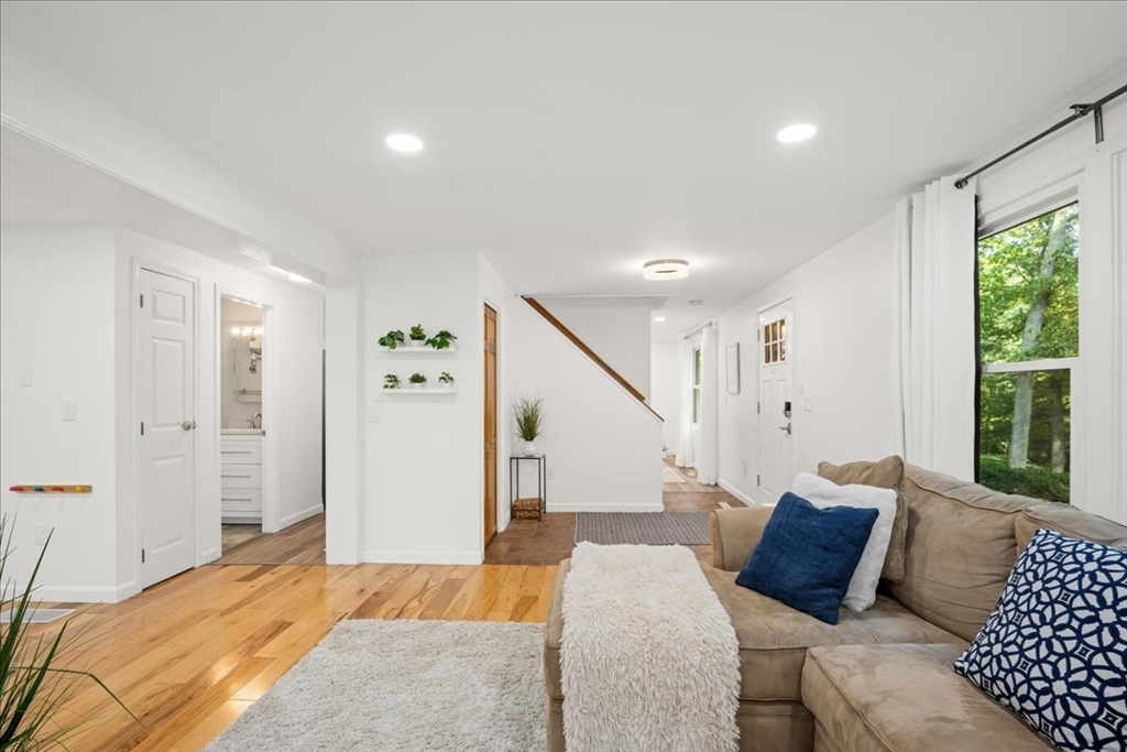 53 Breakneck Hill Road