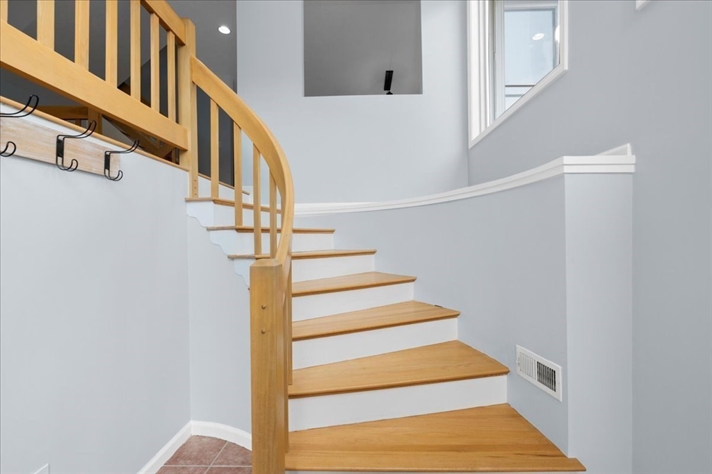 343 Captain Eames Cir # 38C