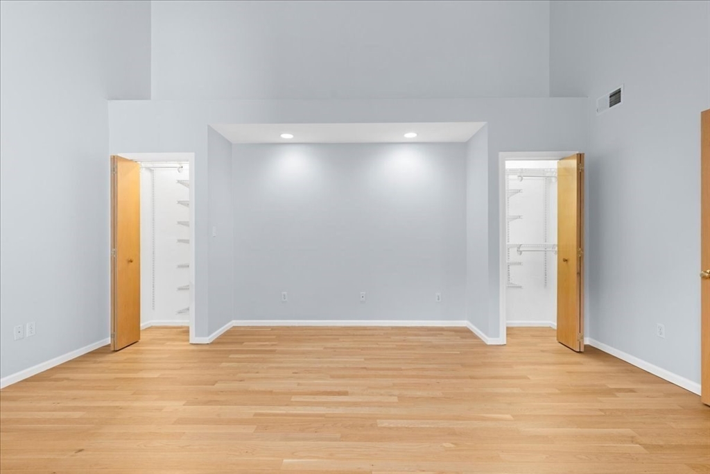 343 Captain Eames Cir # 38C