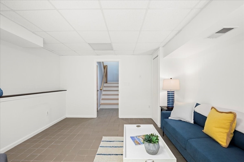 343 Captain Eames Cir # 38C