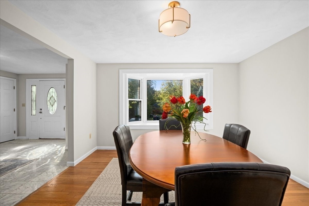 27 Sylvan Lane, Boylston