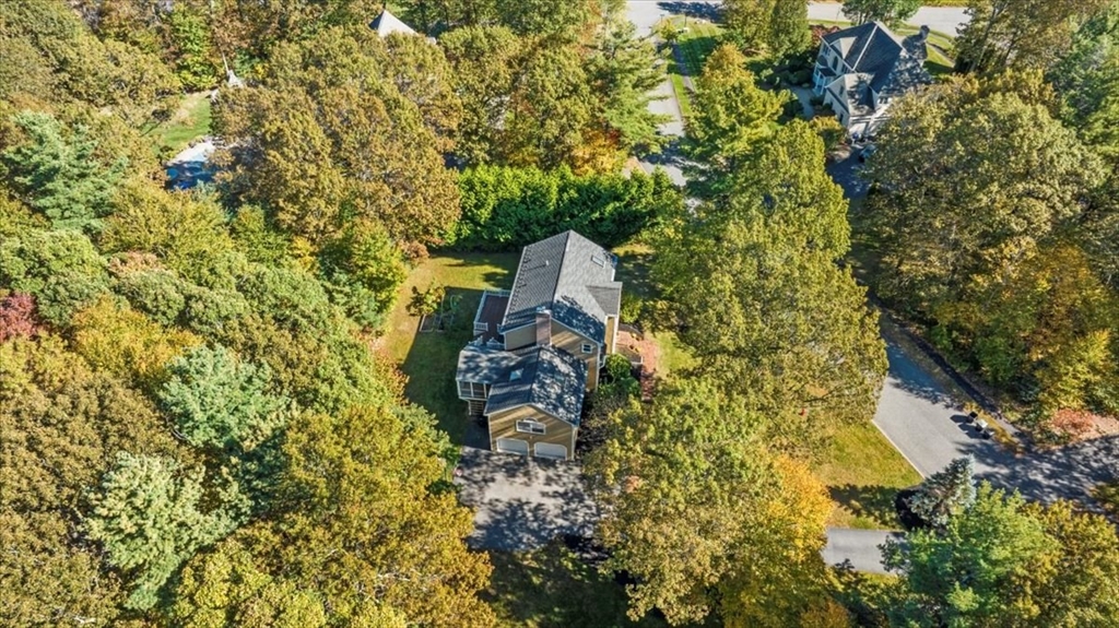 27 Sylvan Lane, Boylston