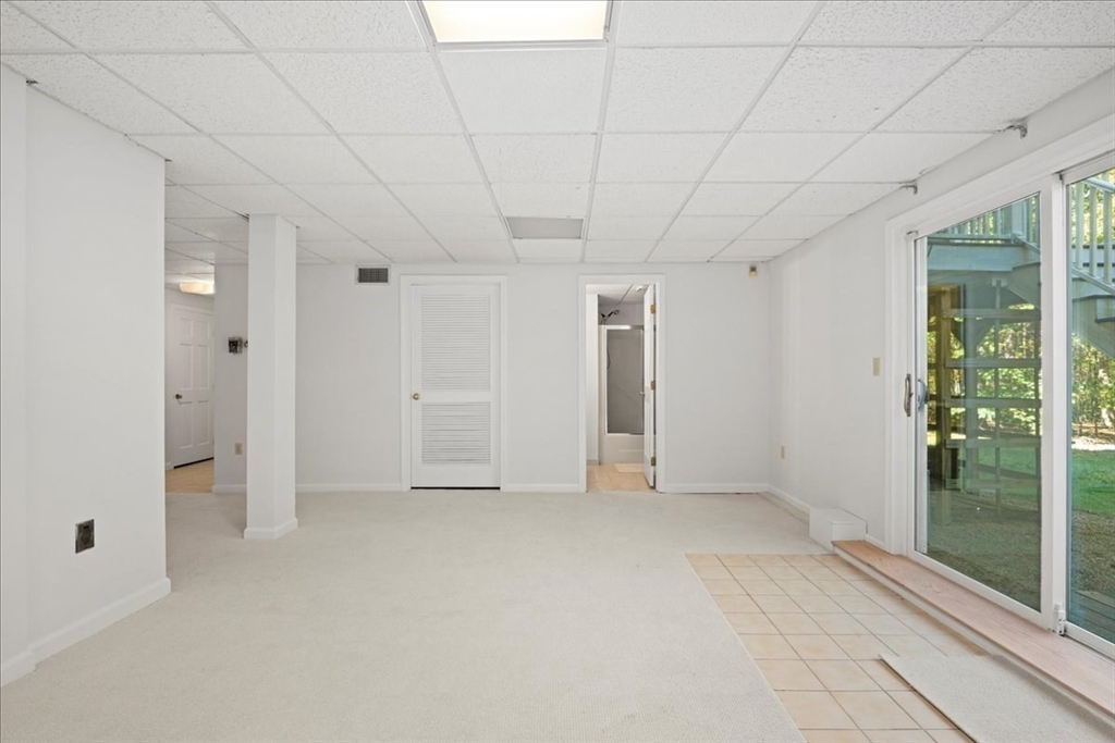 27 Sylvan Lane, Boylston