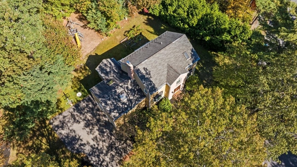 27 Sylvan Lane, Boylston