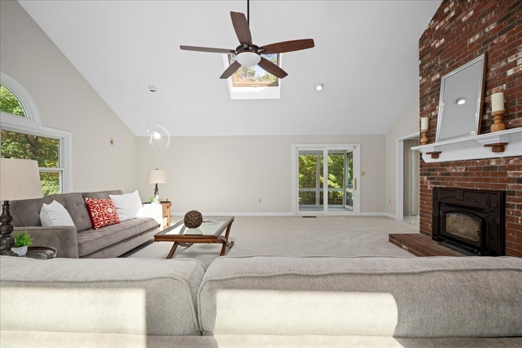 27 Sylvan Lane, Boylston