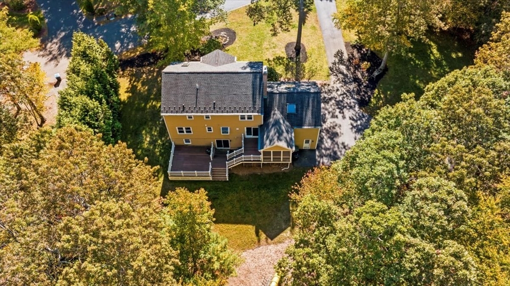 27 Sylvan Lane, Boylston