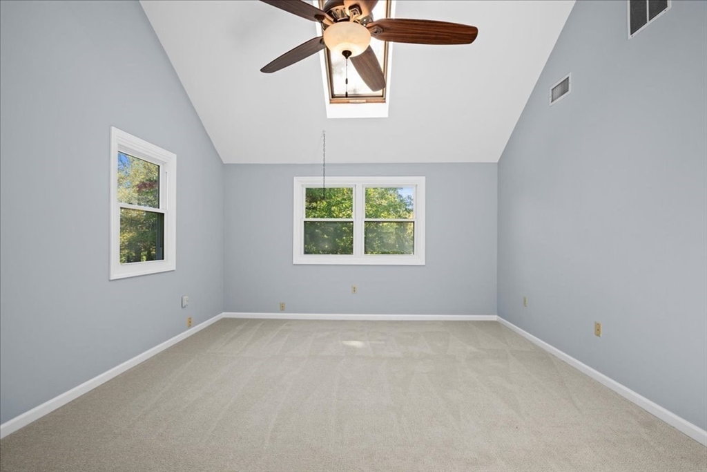 27 Sylvan Lane, Boylston