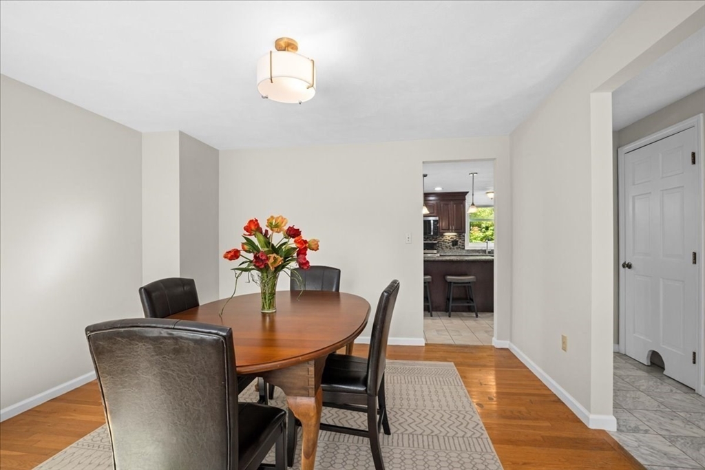 27 Sylvan Lane, Boylston