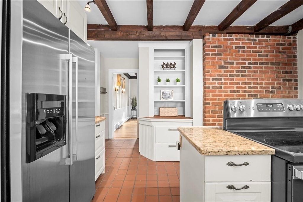 19 Gilmore Road, Southborough