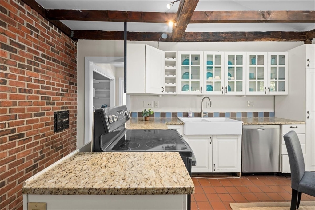 19 Gilmore Road, Southborough