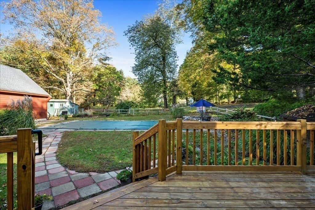 19 Gilmore Road, Southborough