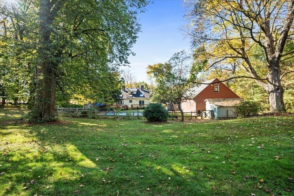 19 Gilmore Road, Southborough